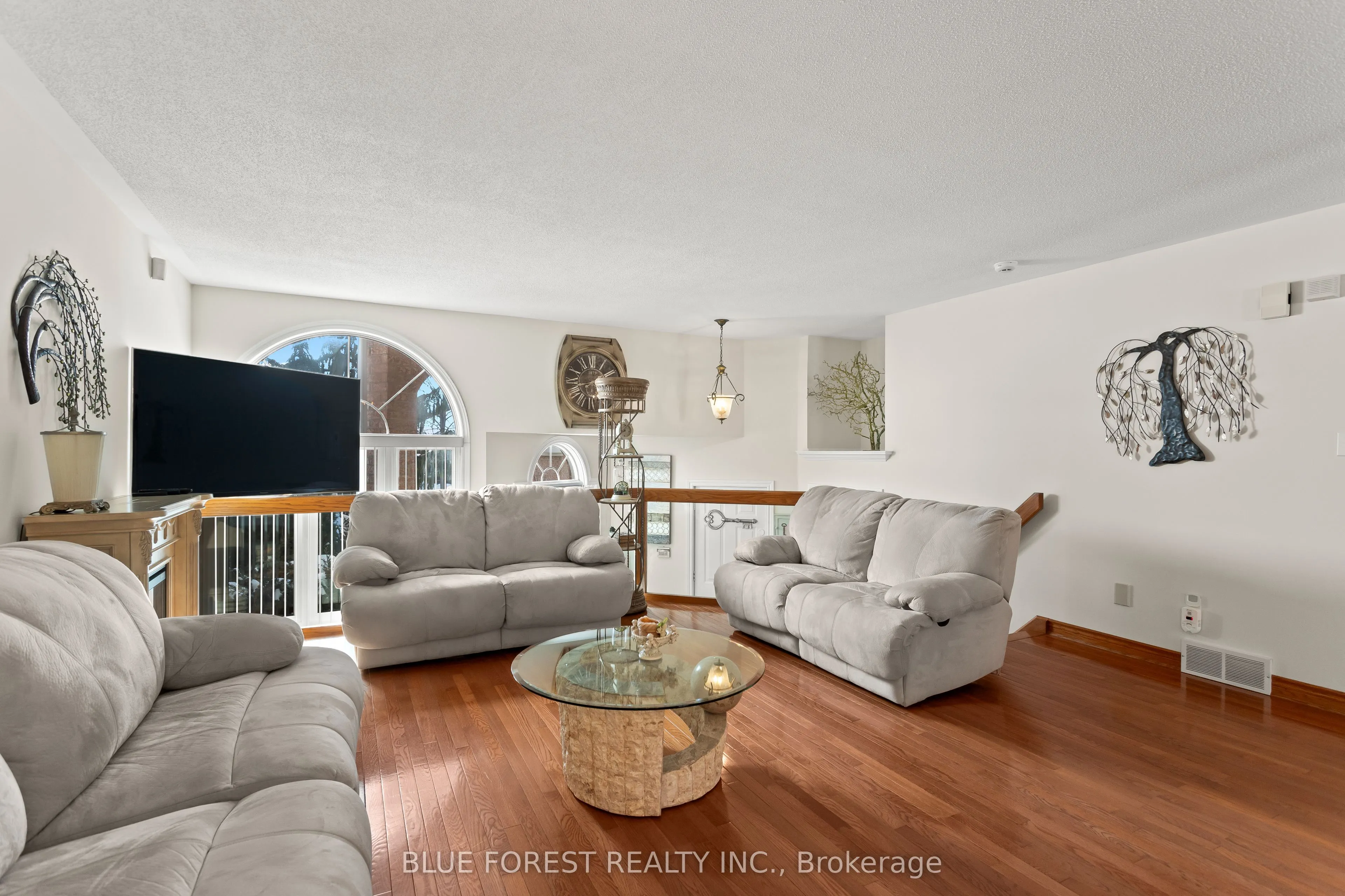 632 Thornwood Drive
