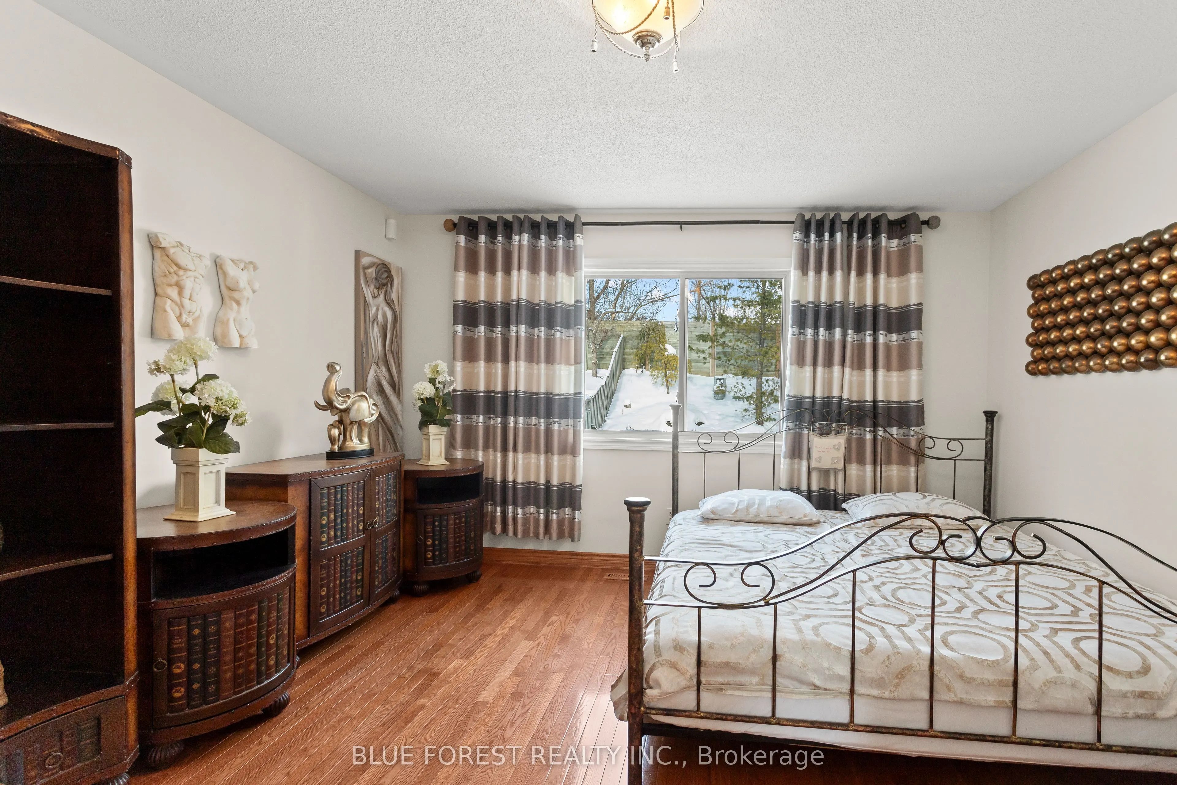 632 Thornwood Drive