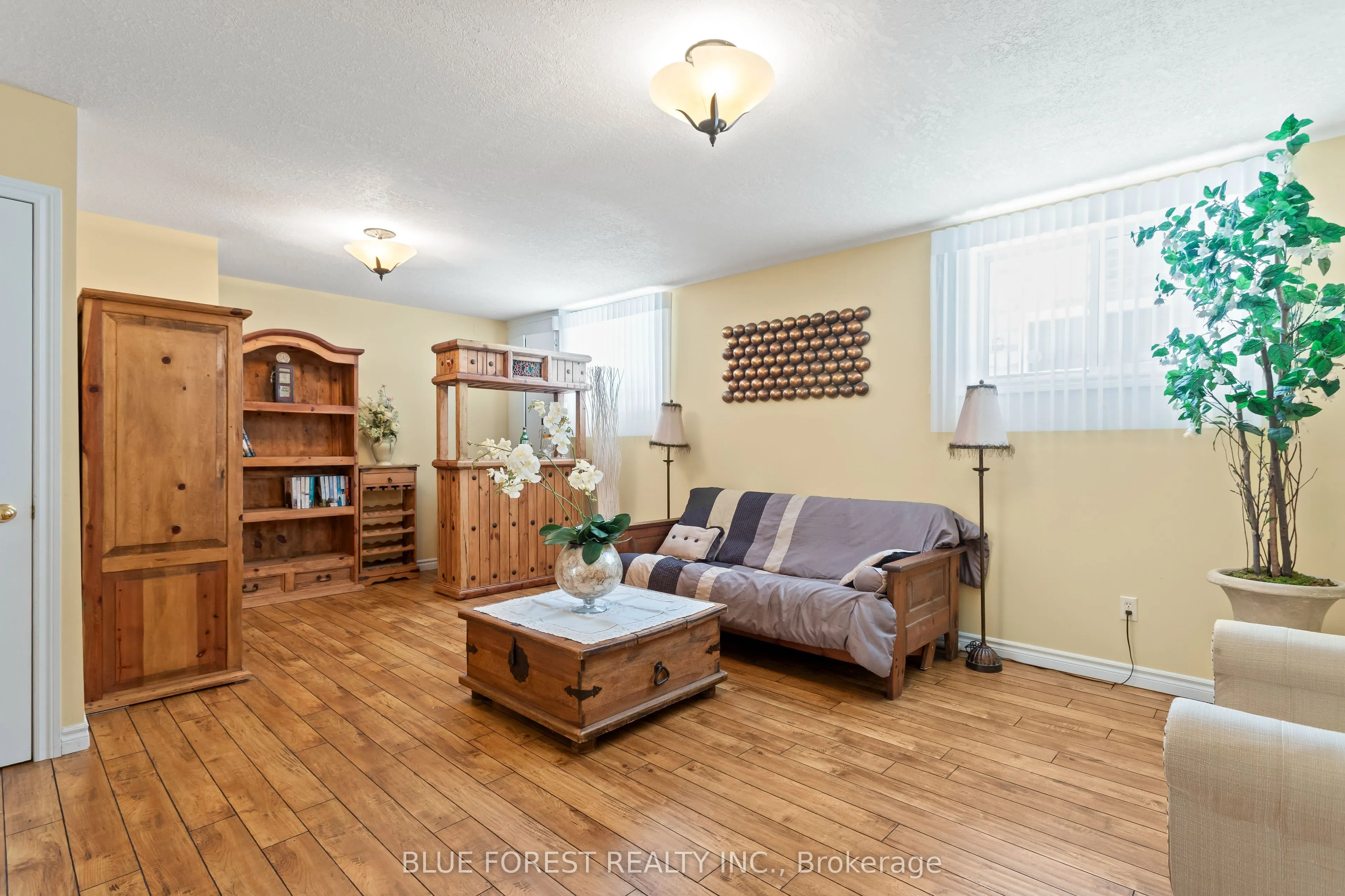 632 Thornwood Drive