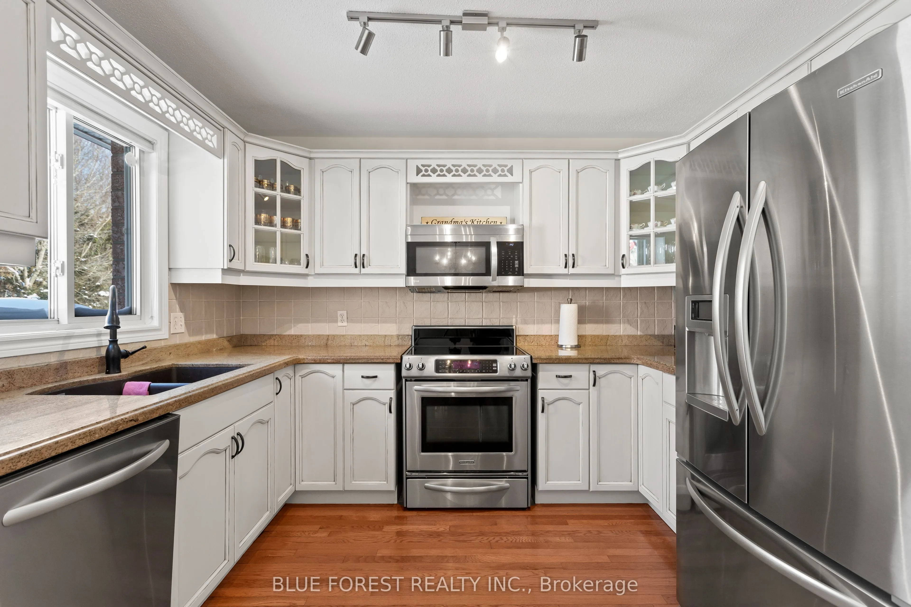 632 Thornwood Drive