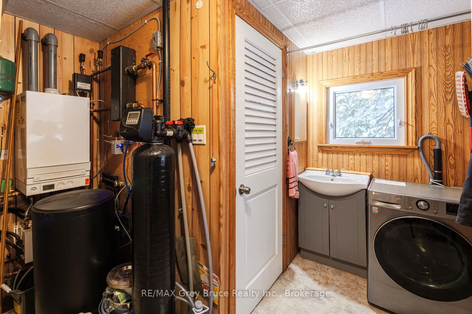 496 Berford Lake Road