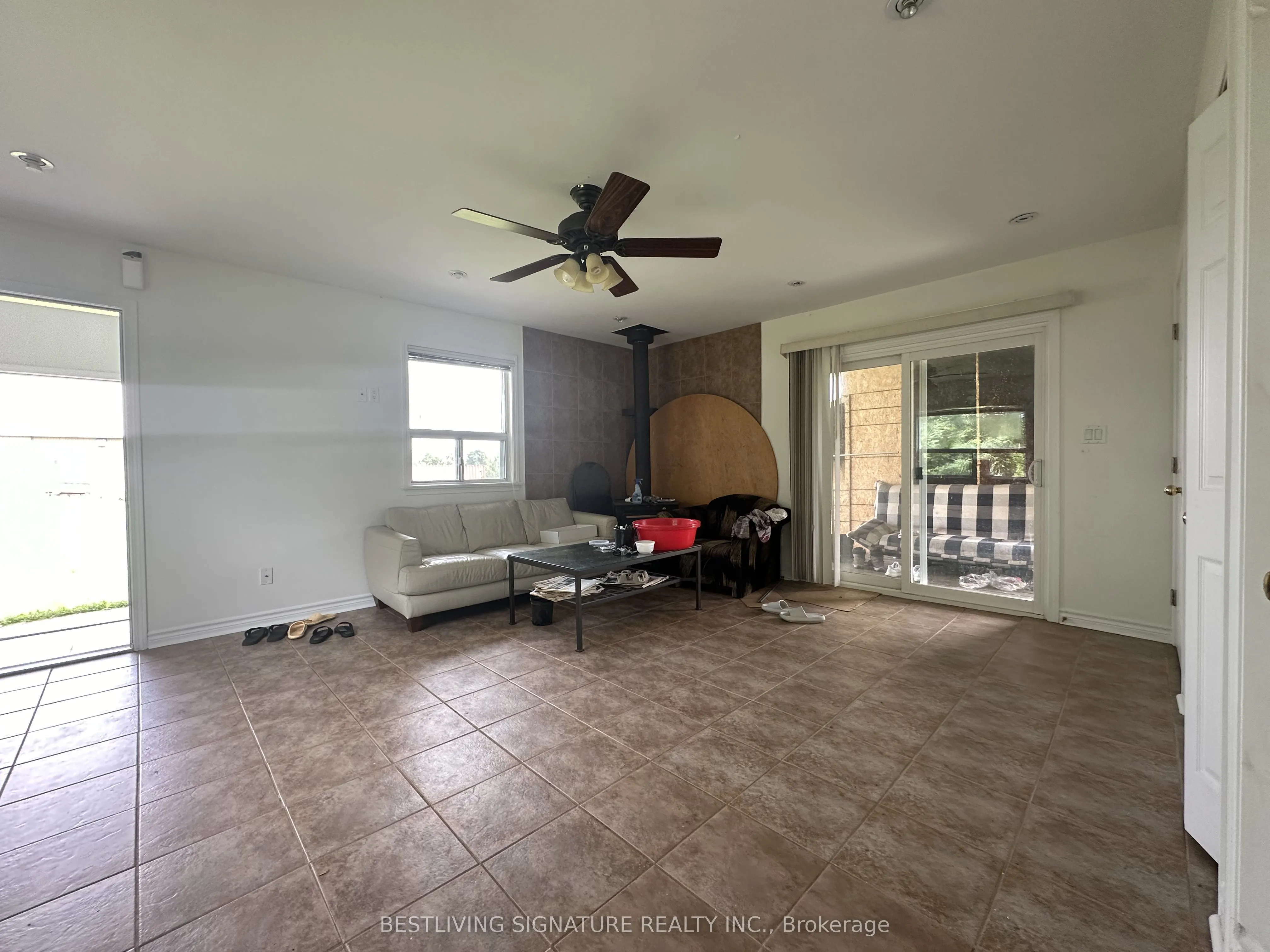3752 Elm Tree Road