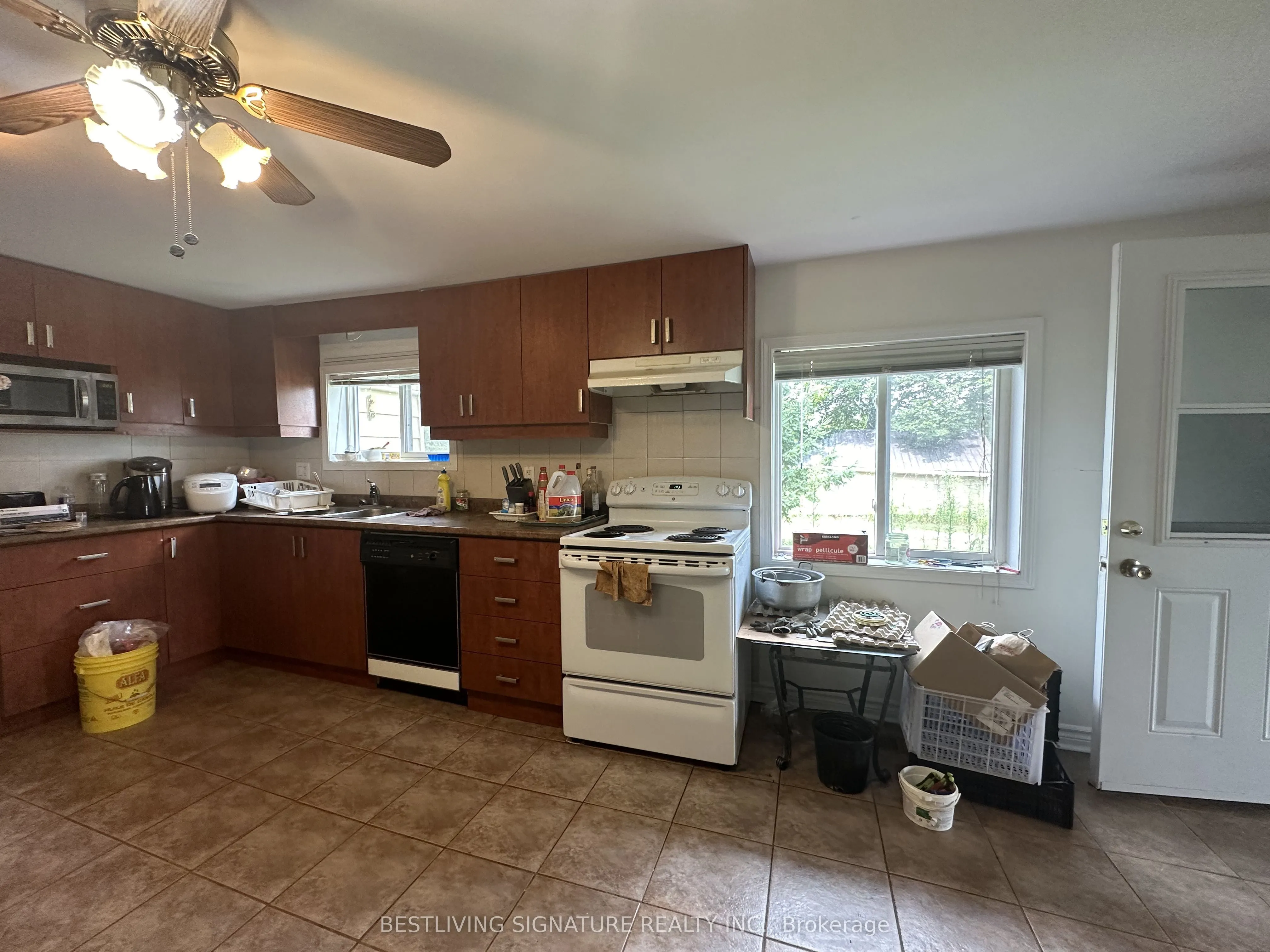 3752 Elm Tree Road