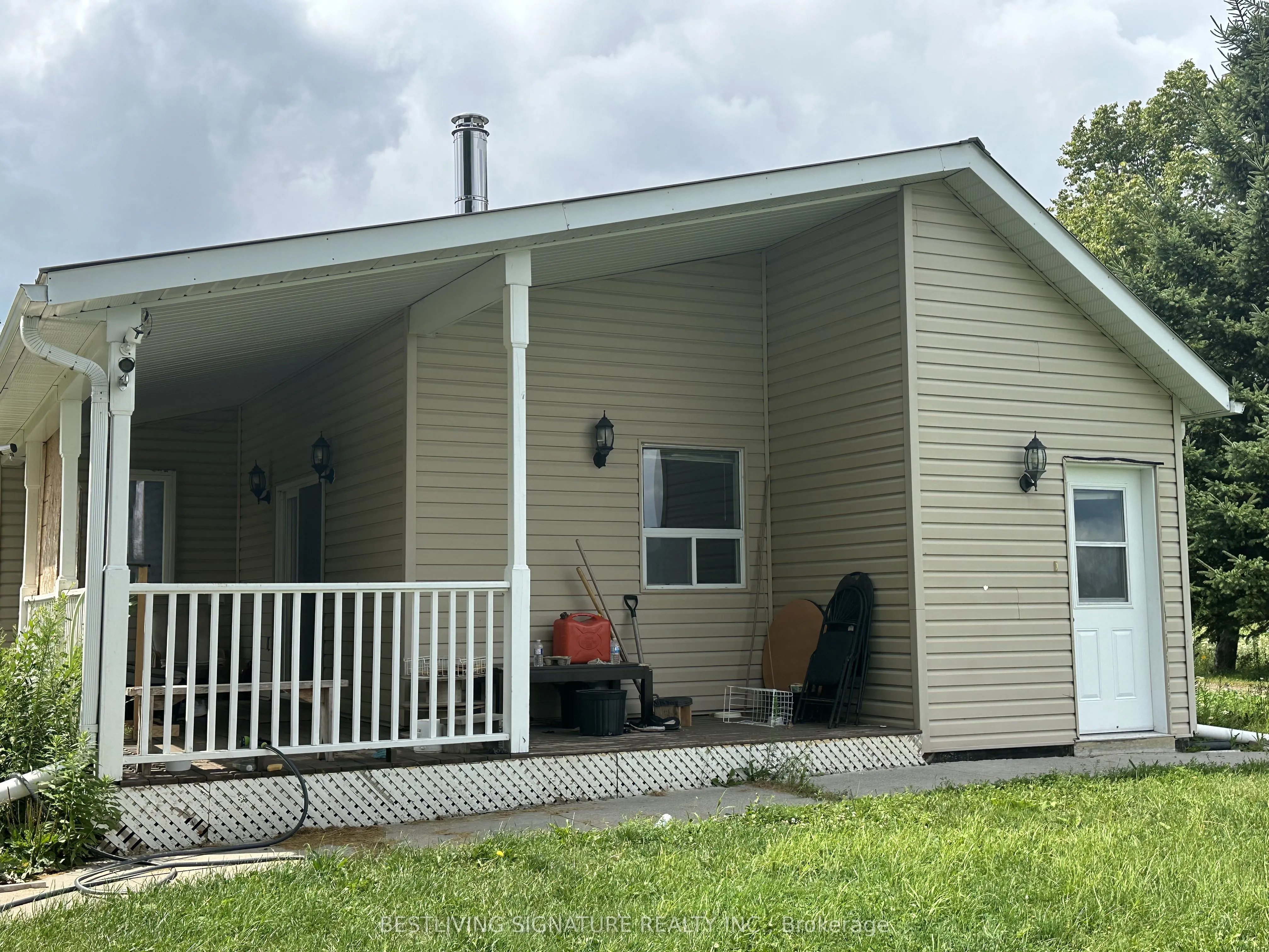 3752 Elm Tree Road
