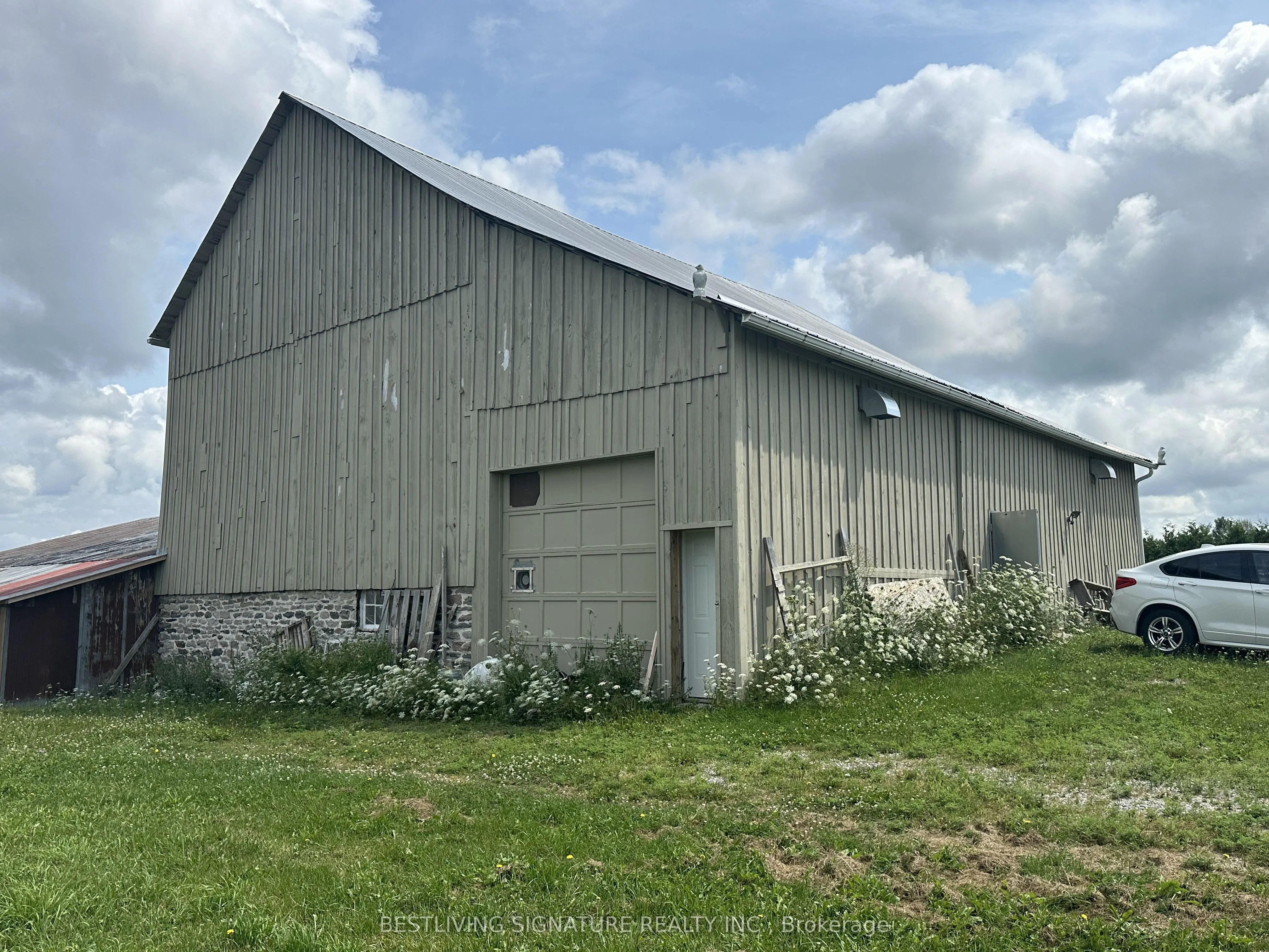 3752 Elm Tree Road