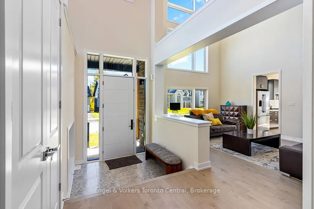 157 SPRINGSIDE Crescent