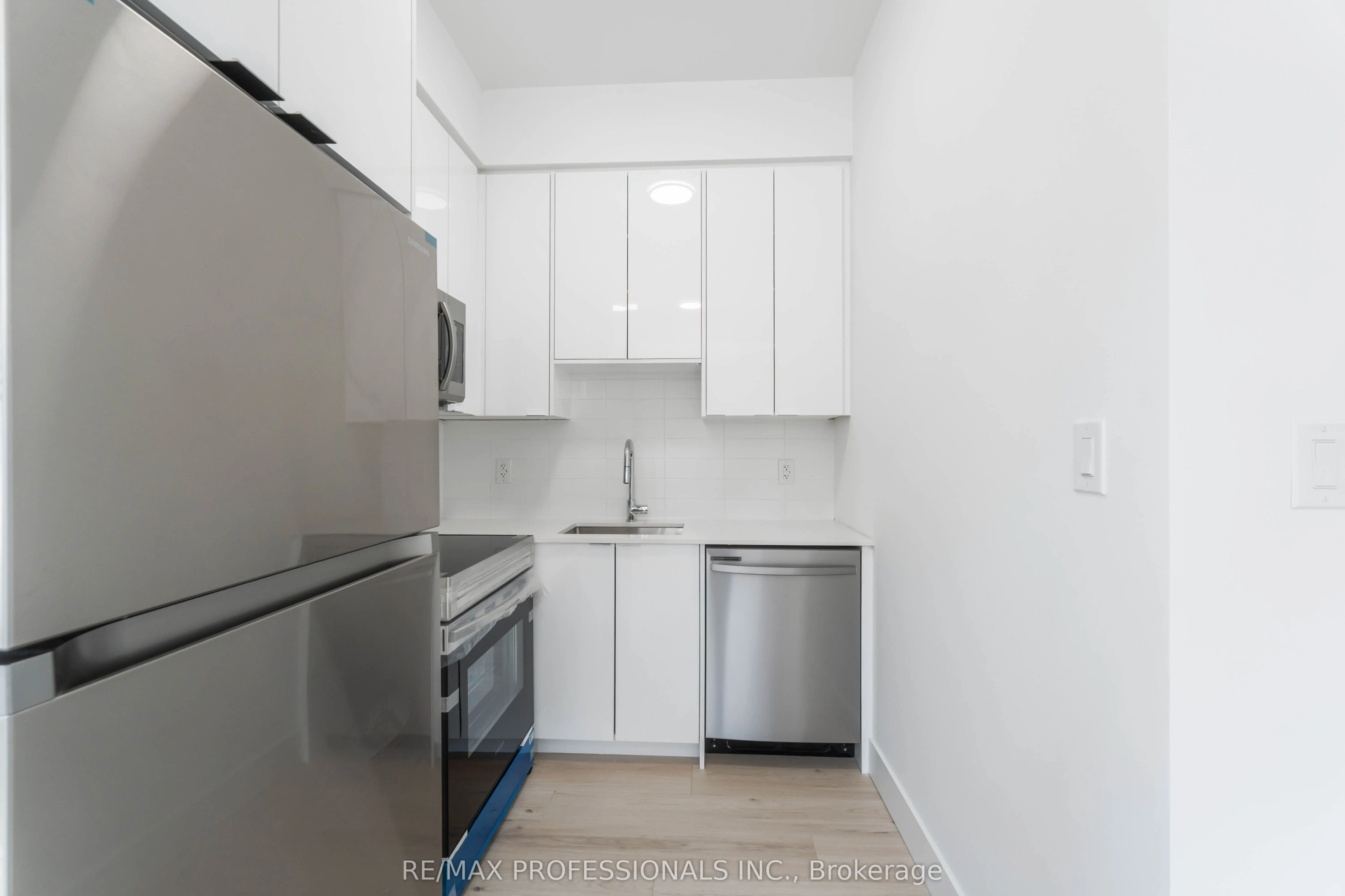 7277 Wilson Crescent #106