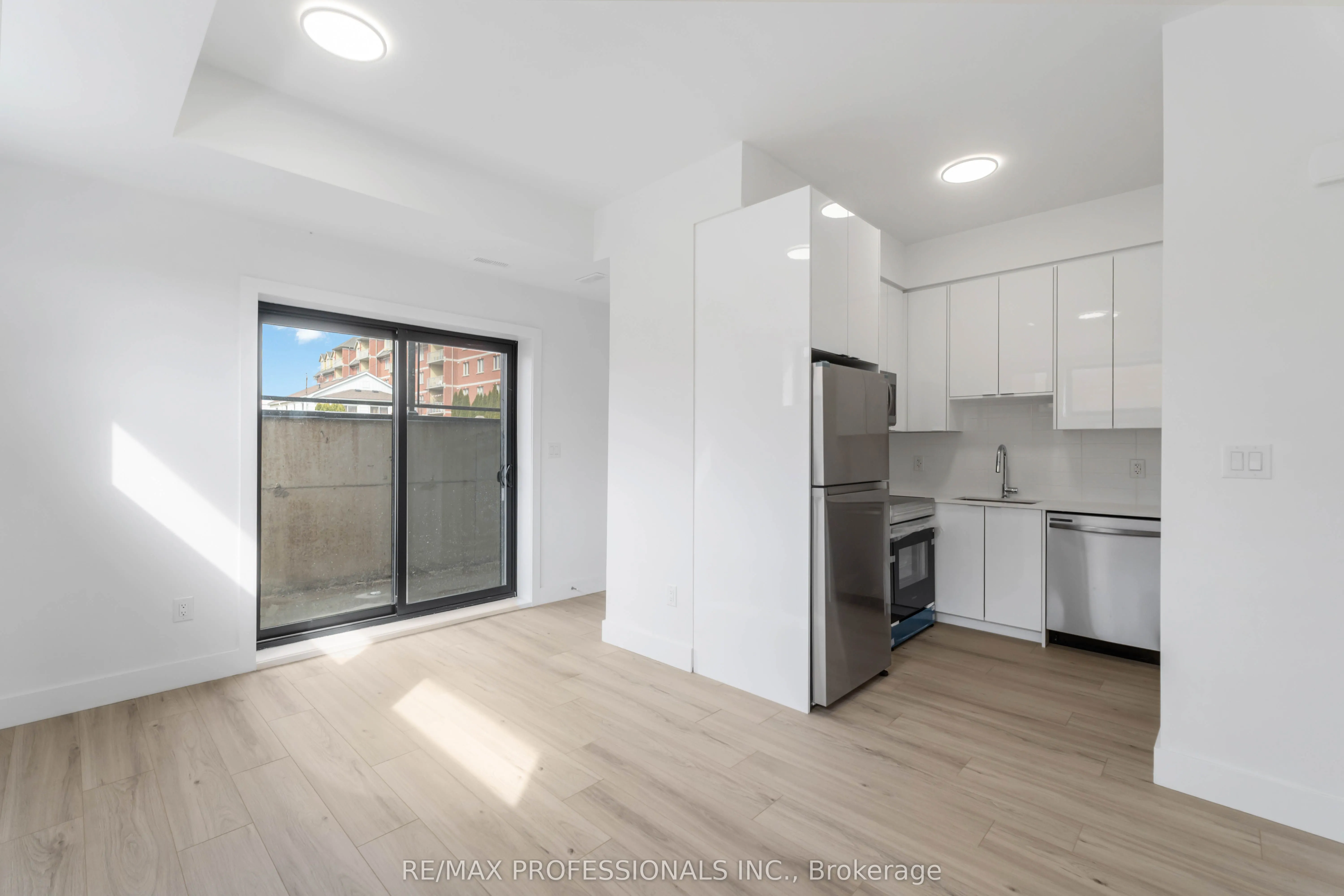 7277 Wilson Crescent #106