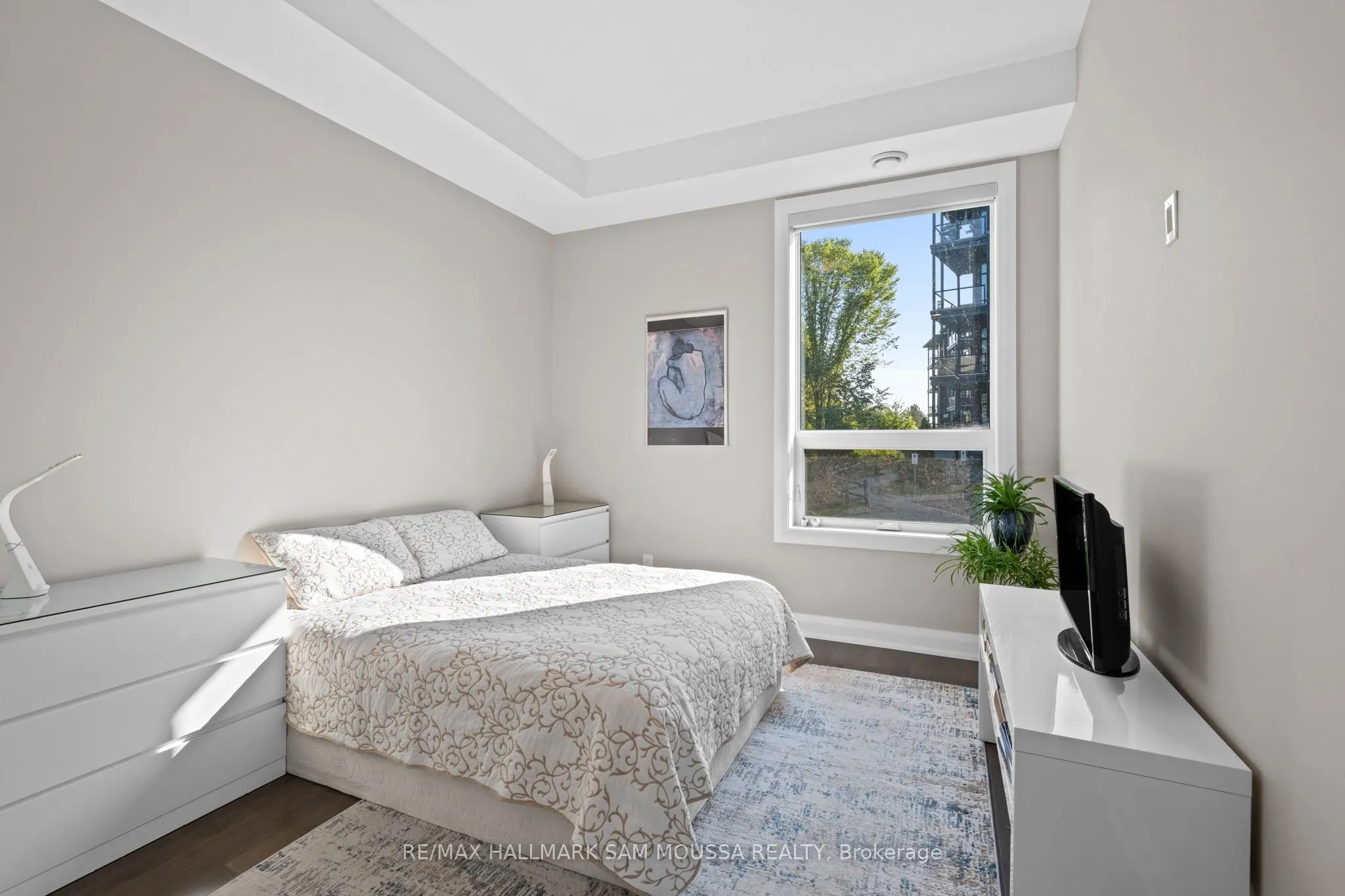 120 Cortile Private #101