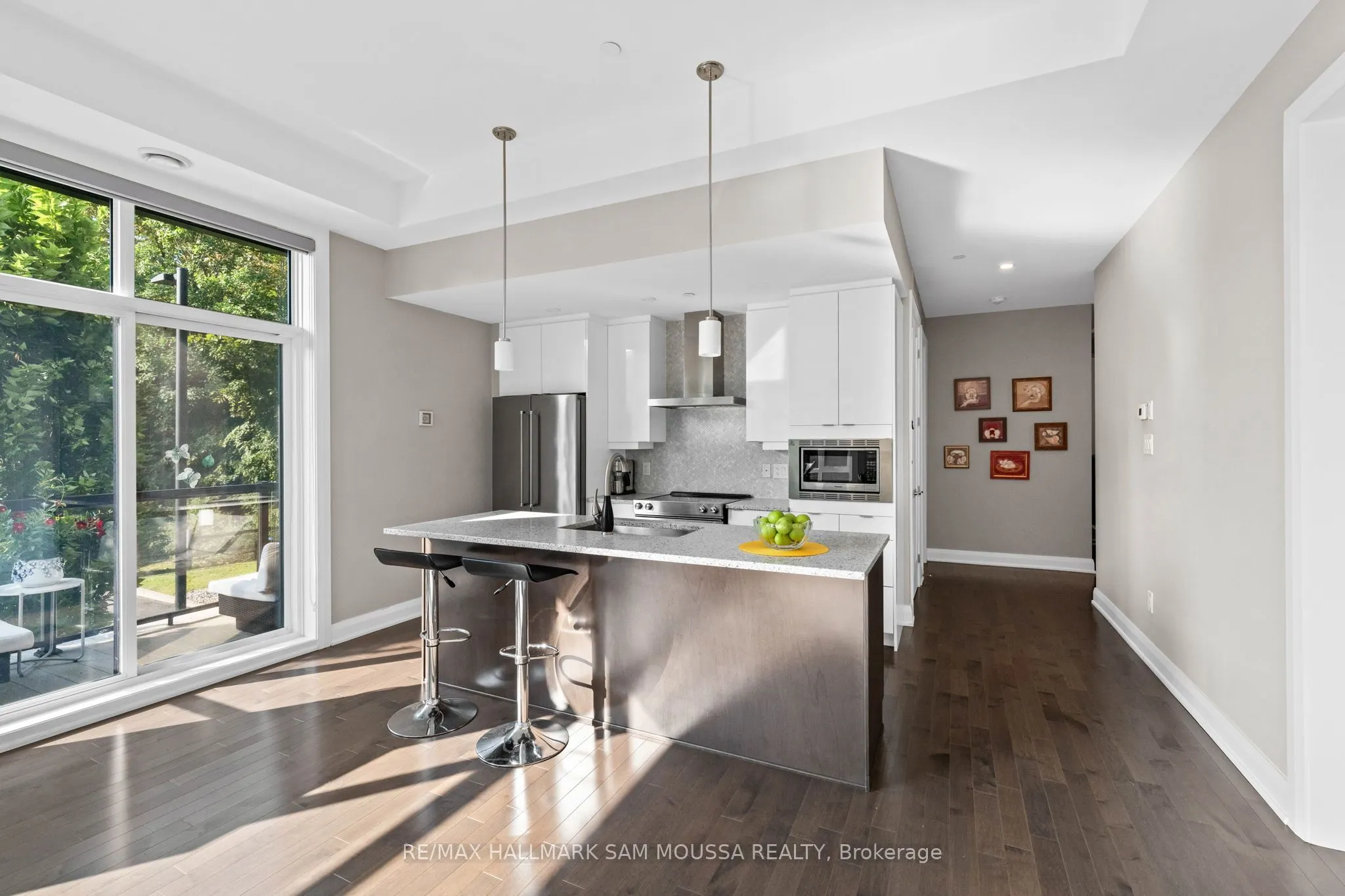 120 Cortile Private #101