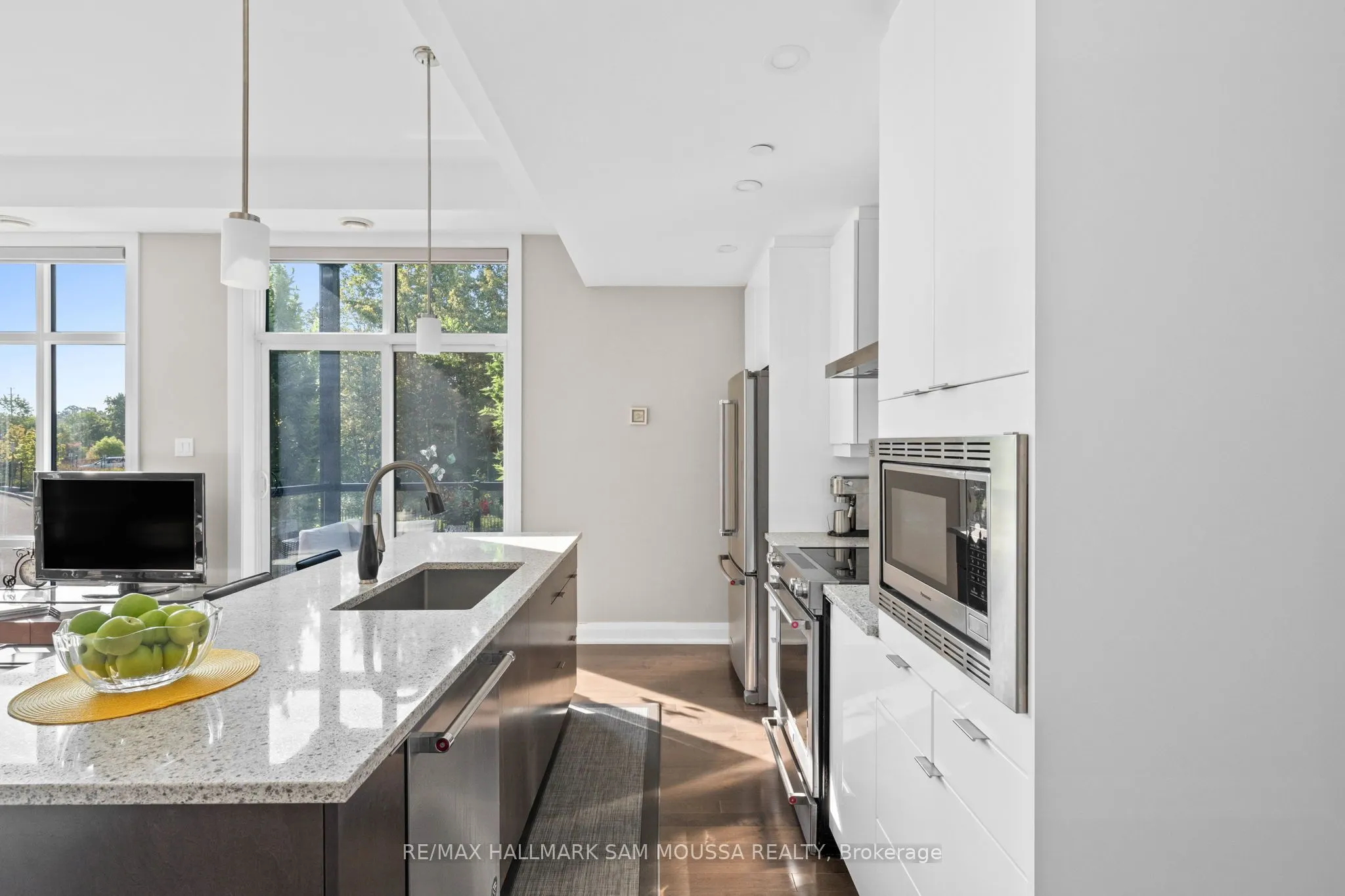120 Cortile Private #101