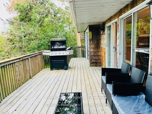 17 Shelley Drive E