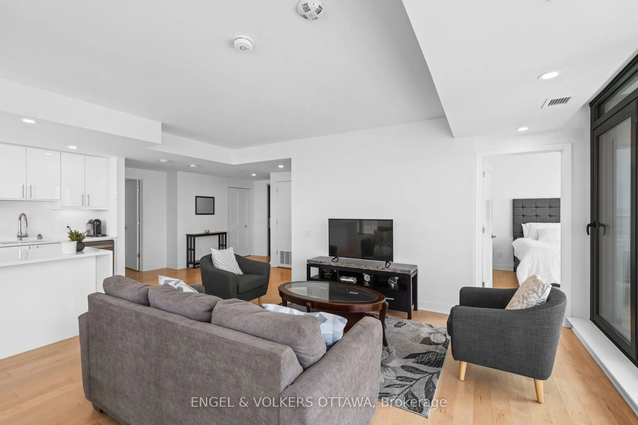 180 George Street #1802