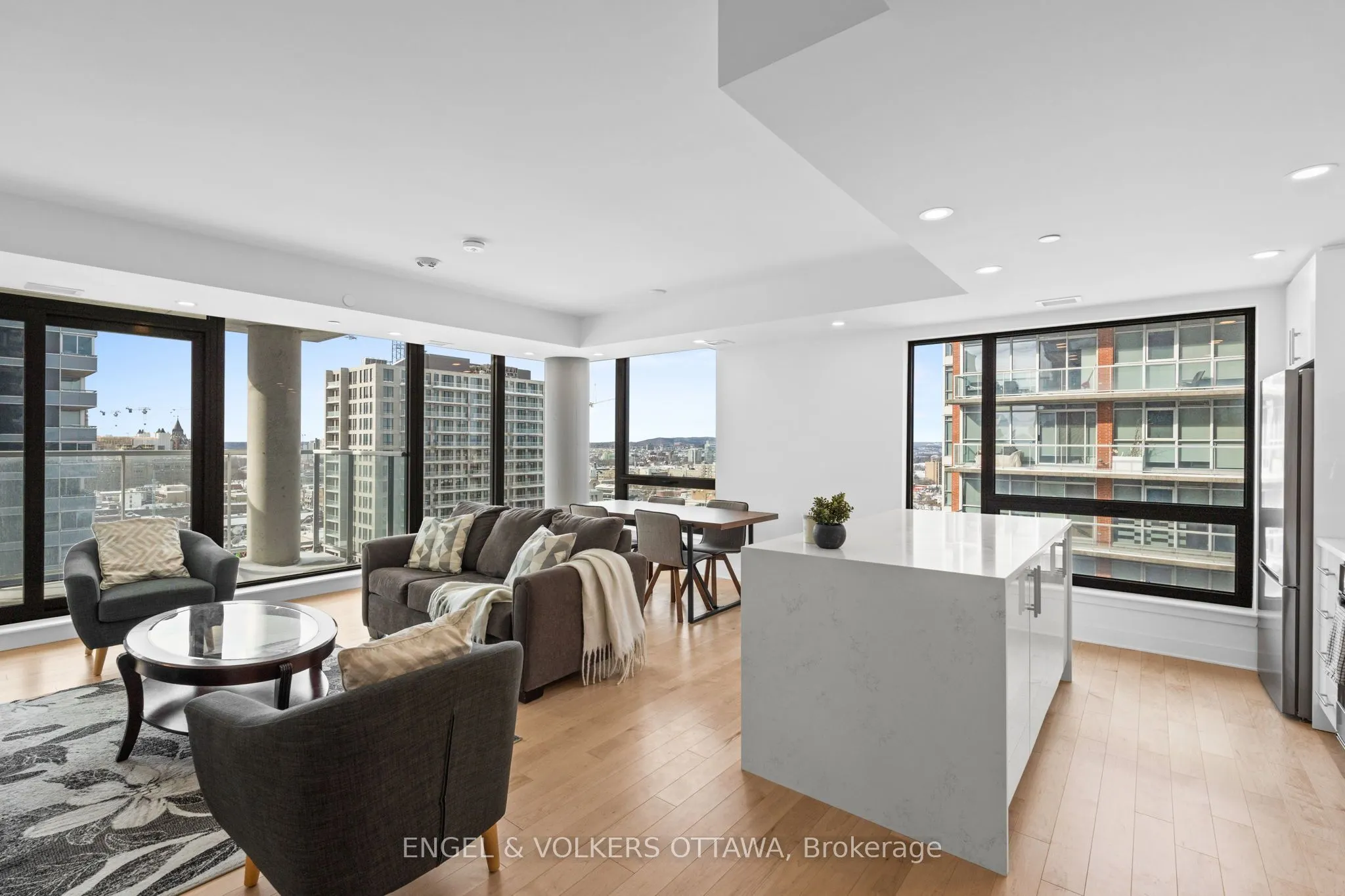 180 George Street #1802