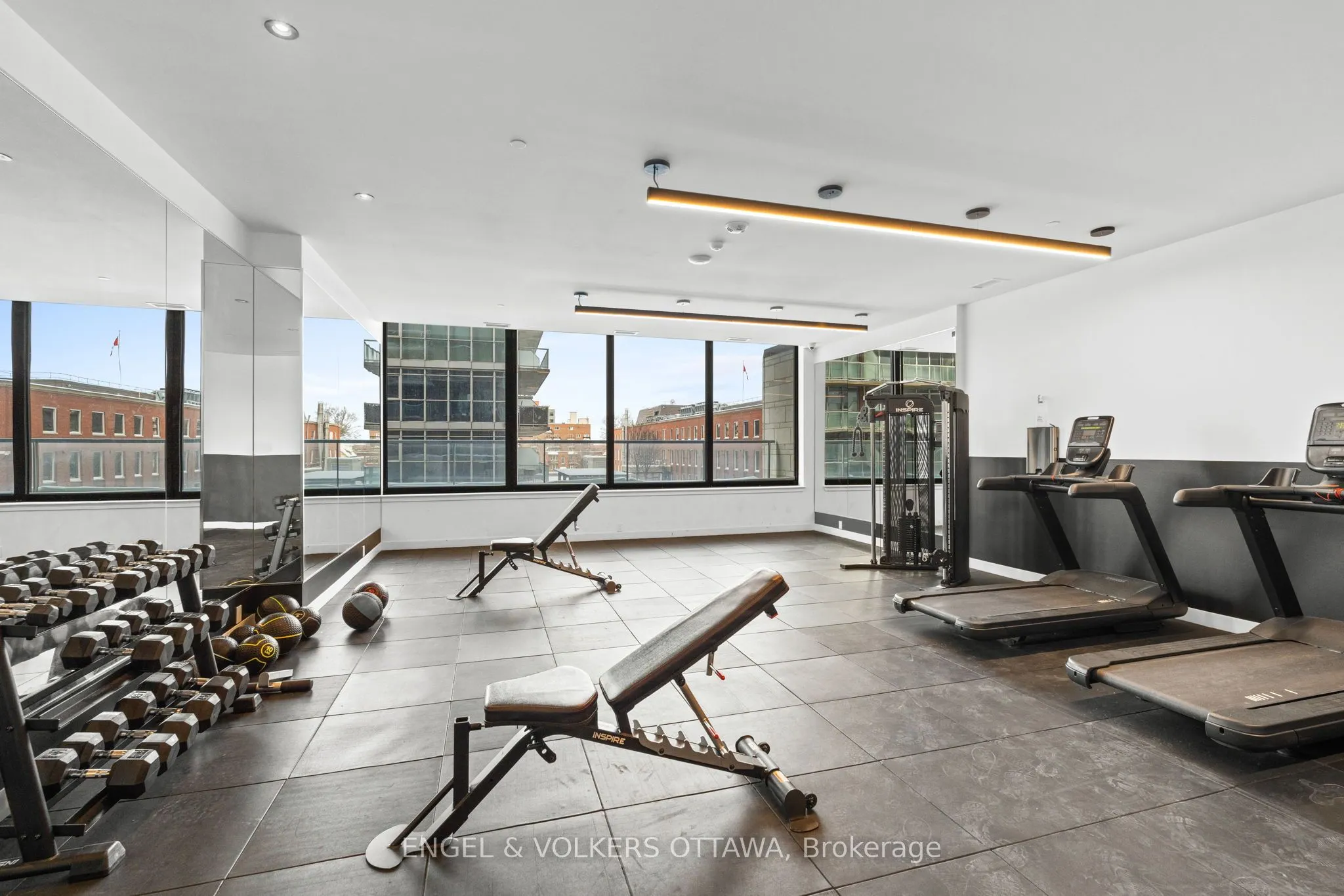 180 George Street #1802