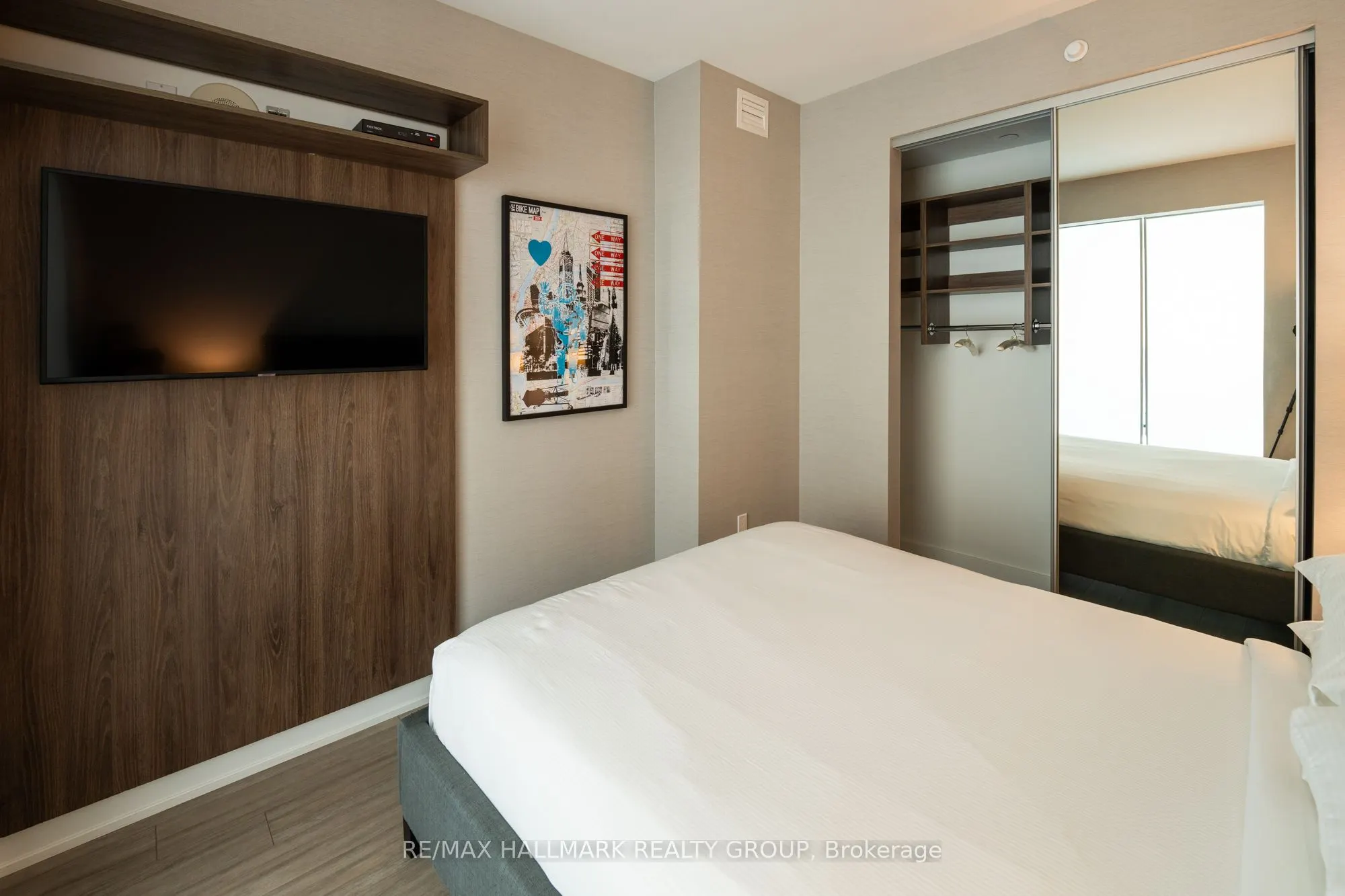 111 Champagne Avenue #611