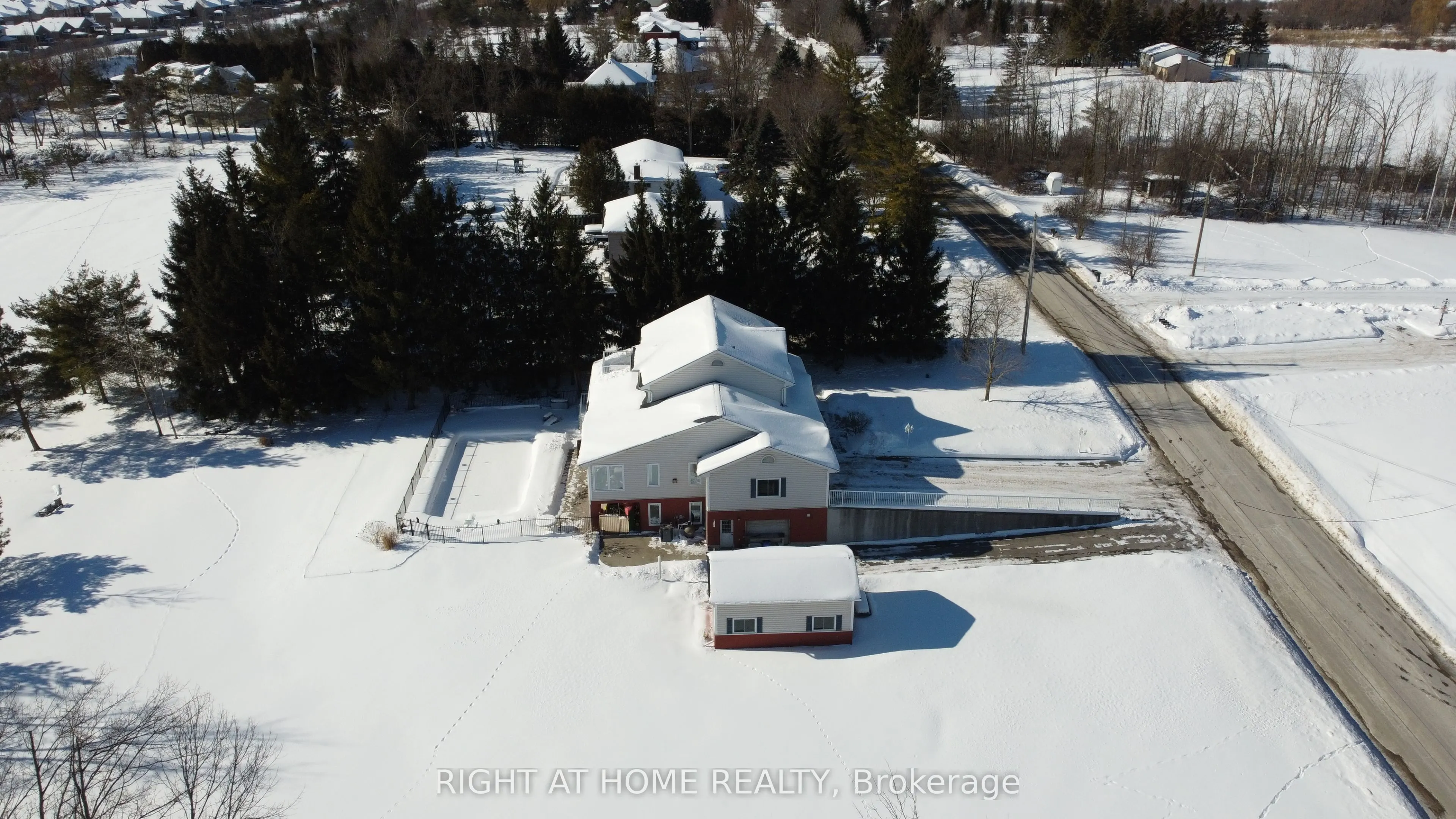 599 Maniece Avenue