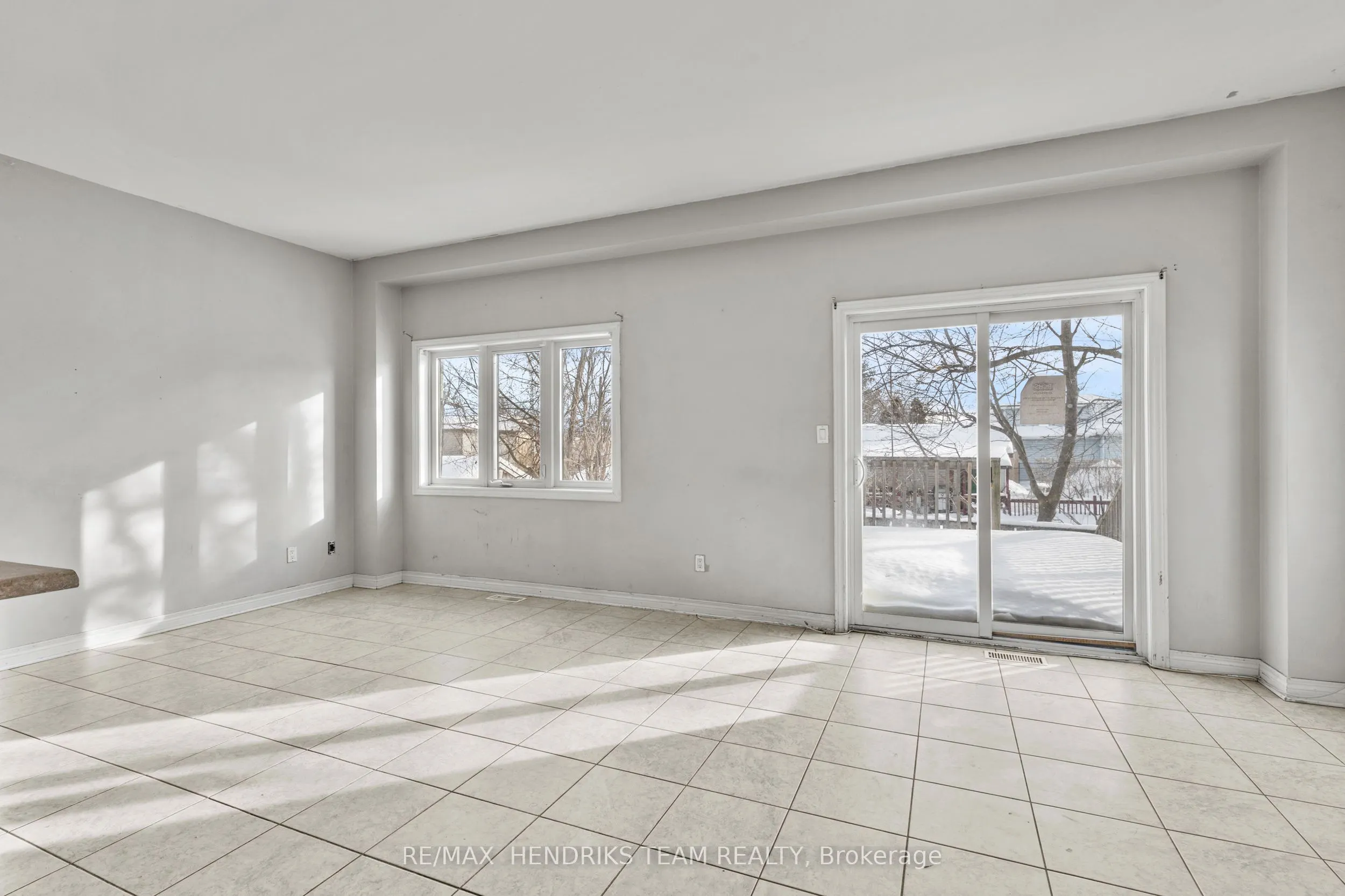 2 Townline Road E
