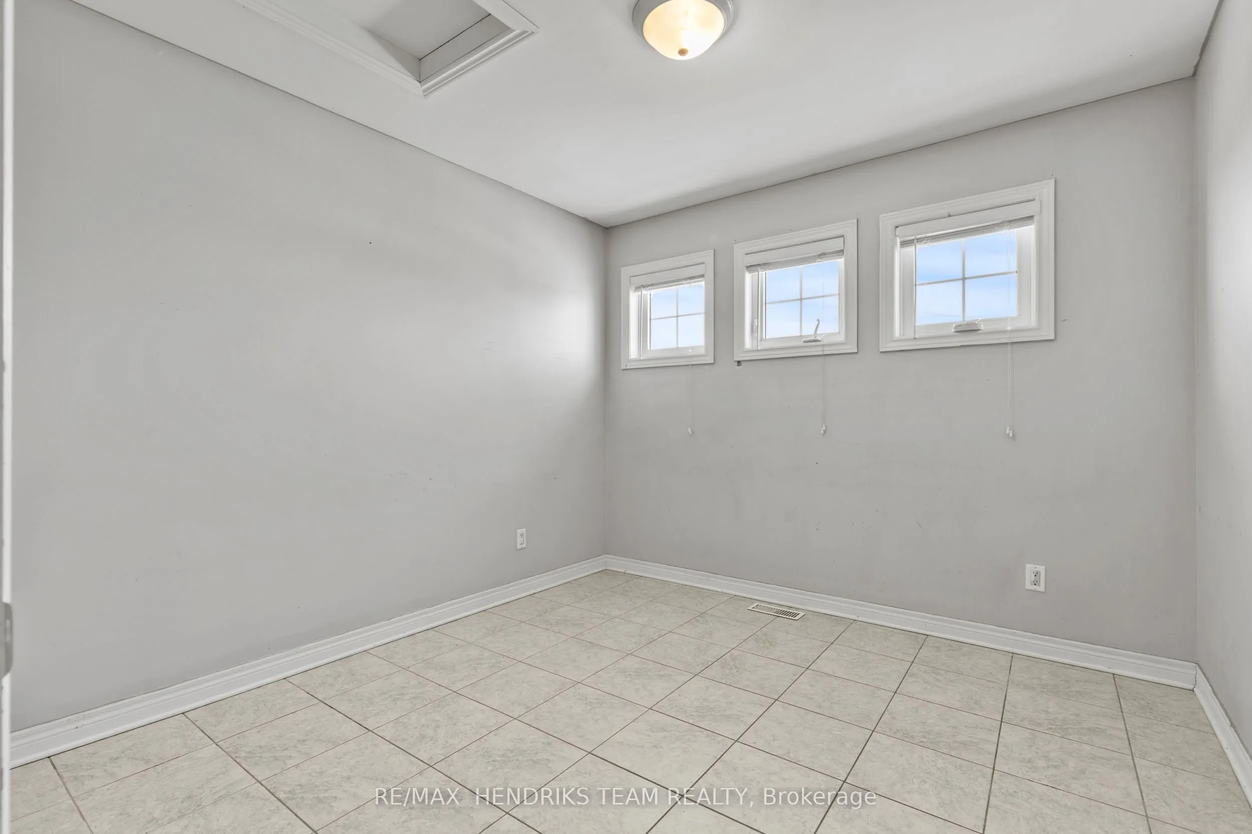 2 Townline Road E