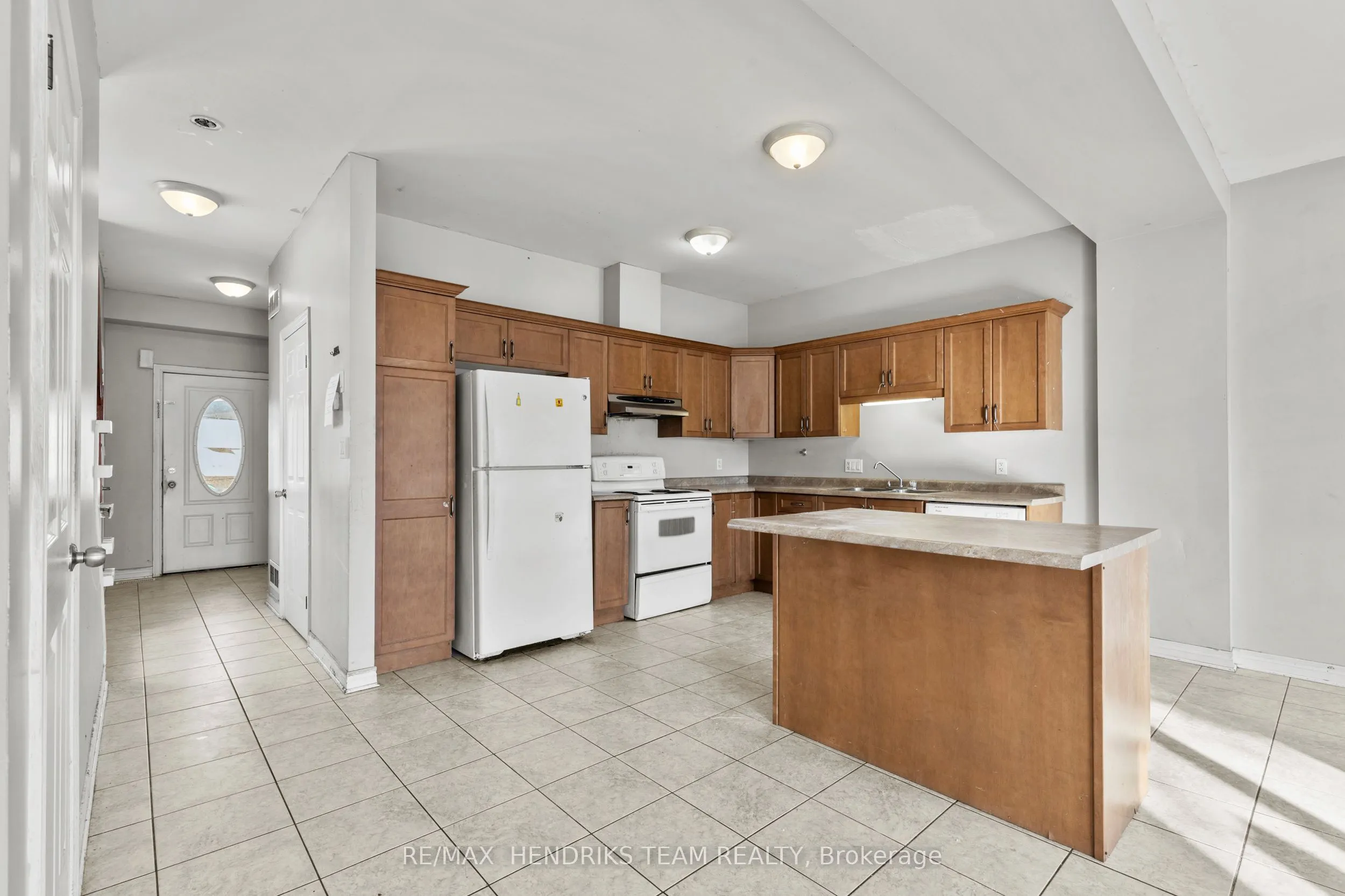 2 Townline Road E