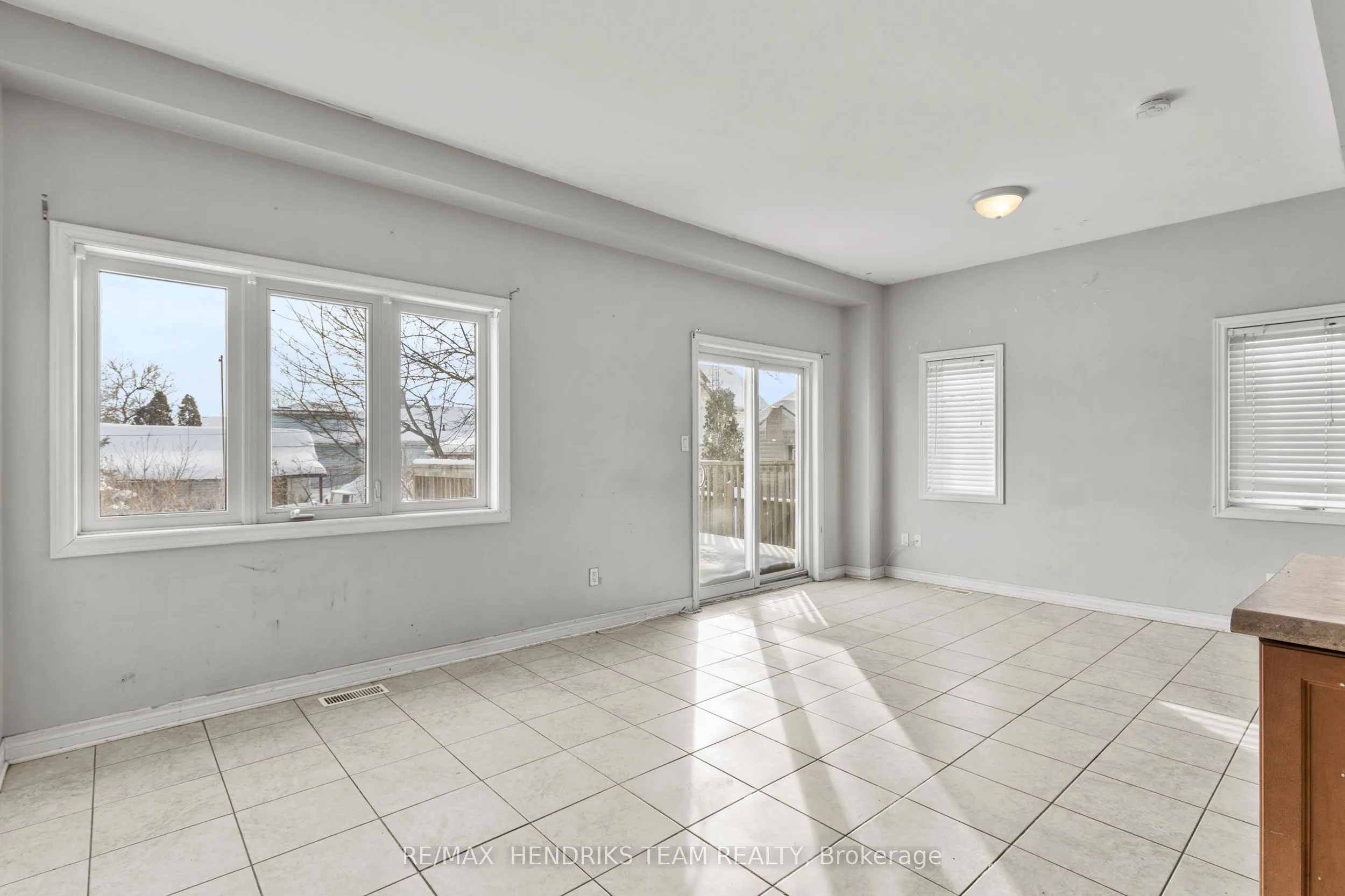 2 Townline Road E