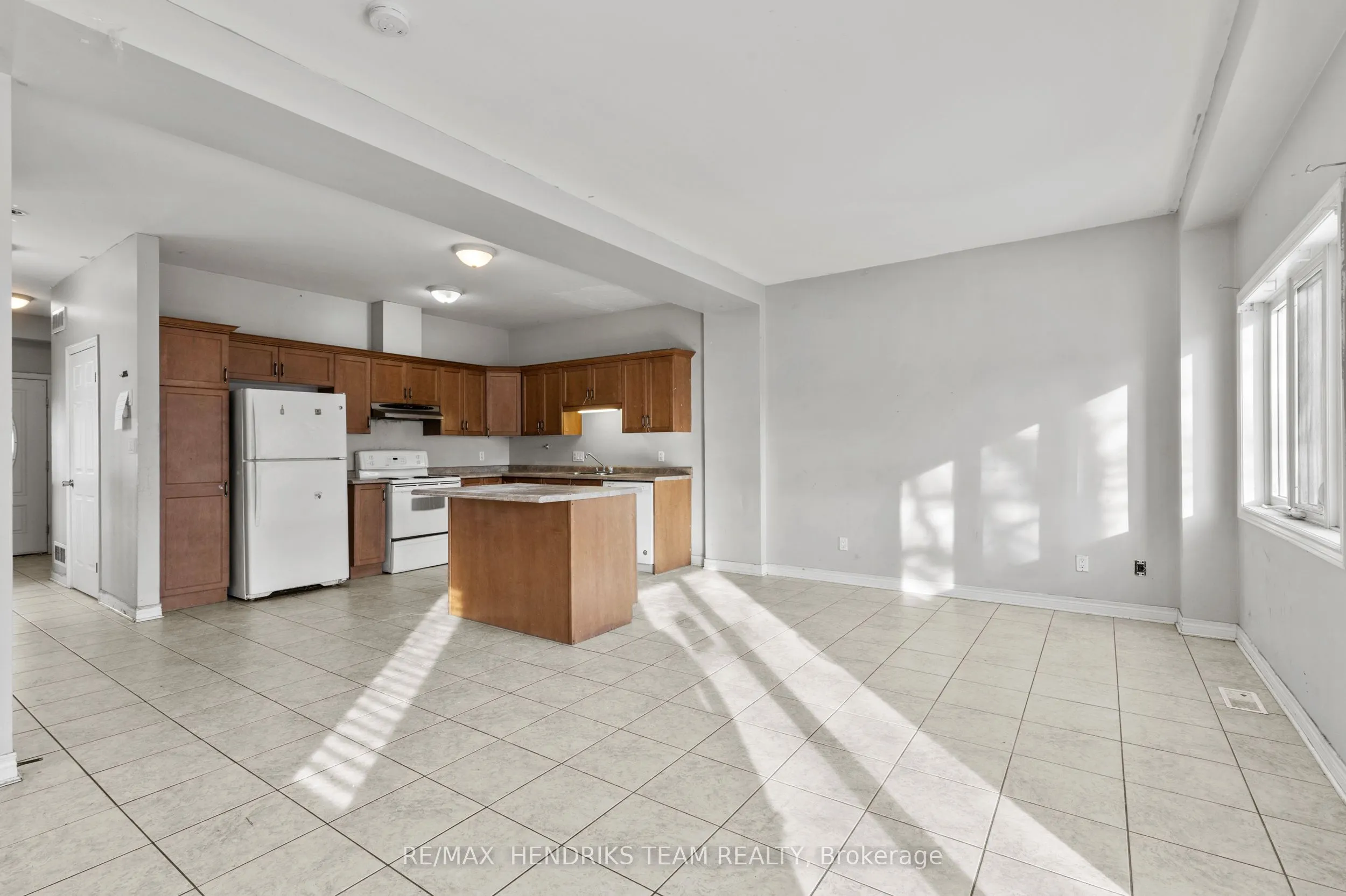 2 Townline Road E