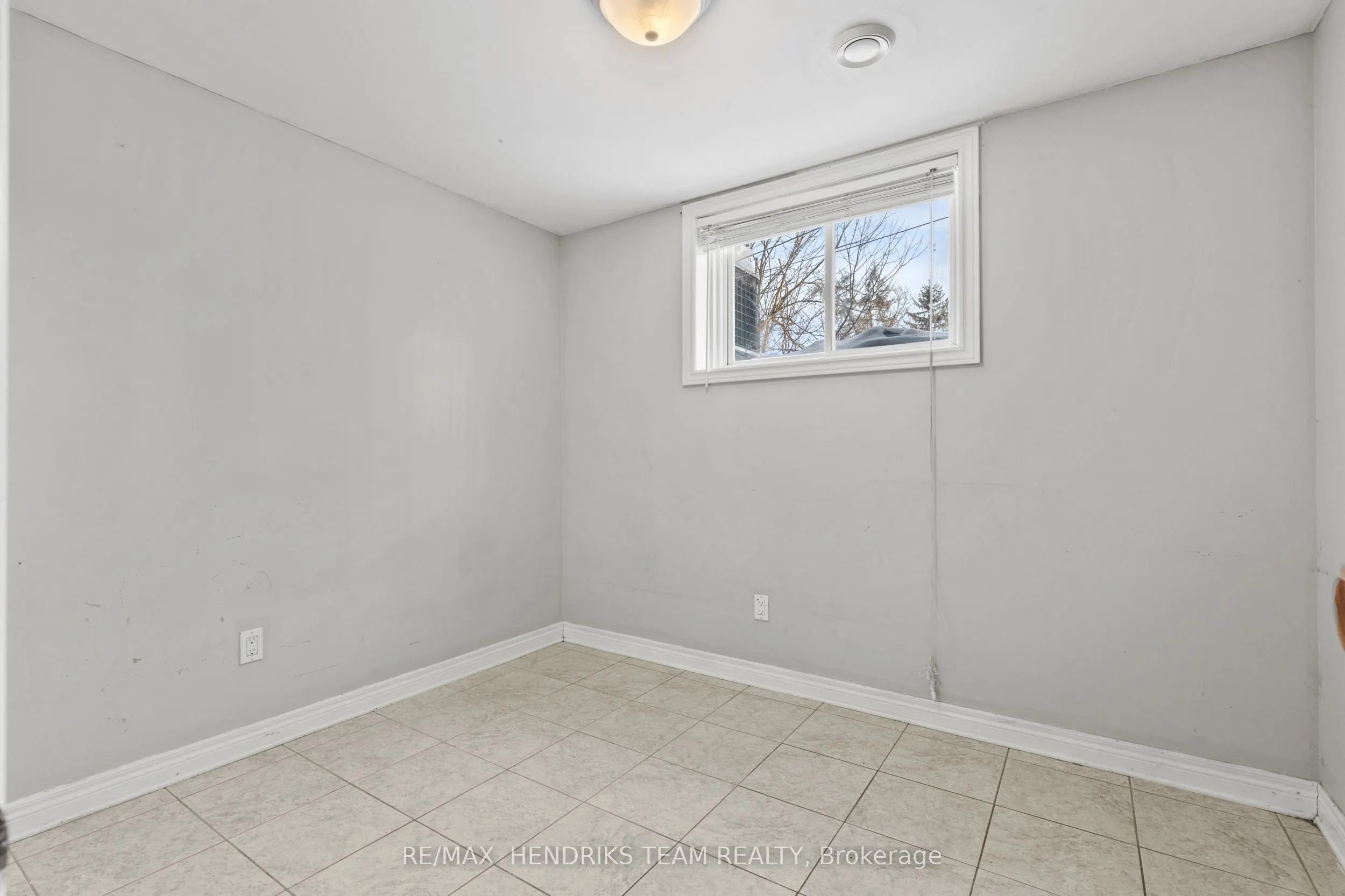 2 Townline Road E