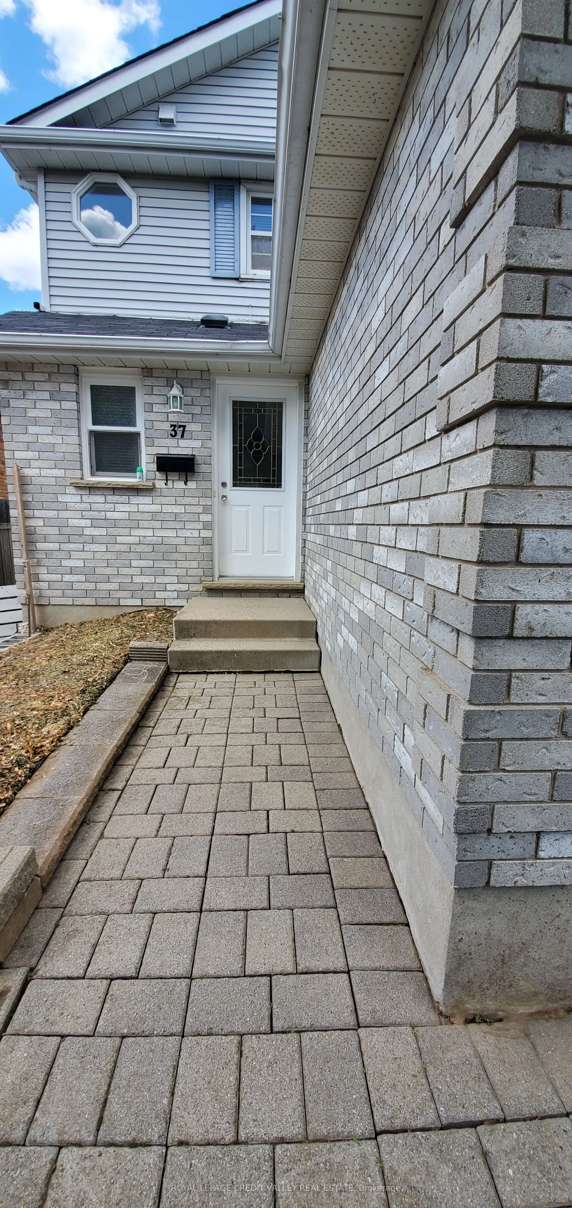 37 Rodgers Road