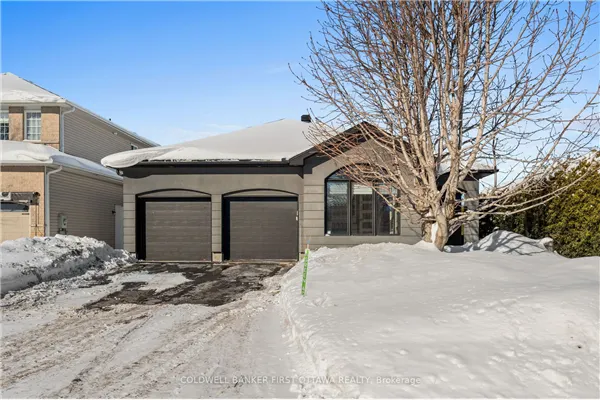 1828 Heatherstone Crescent