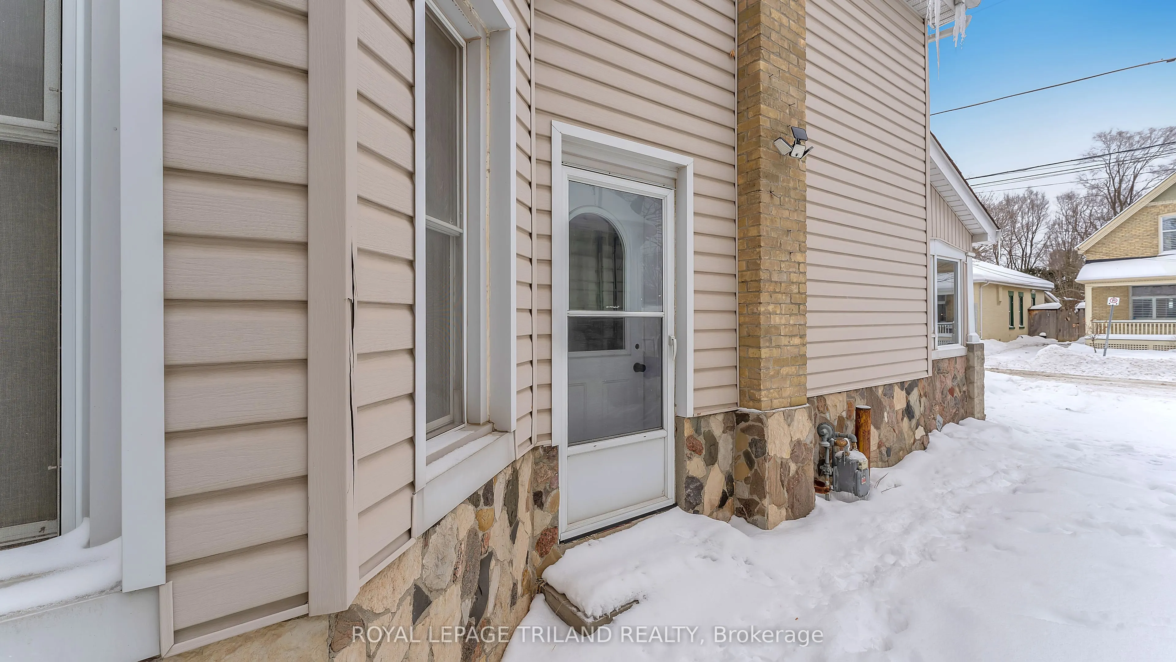 686 Elias Street