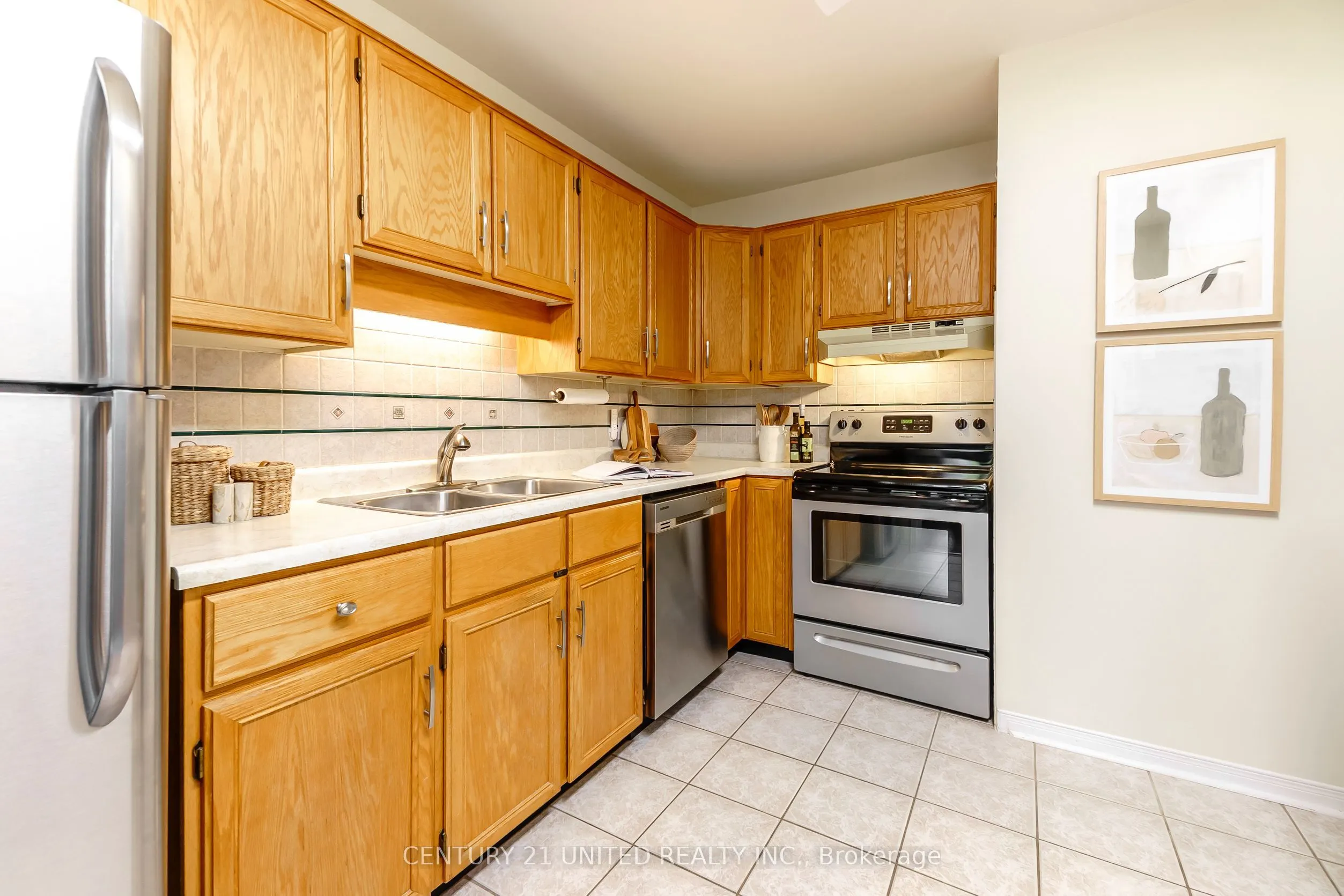 36 Champlain Crescent #15
