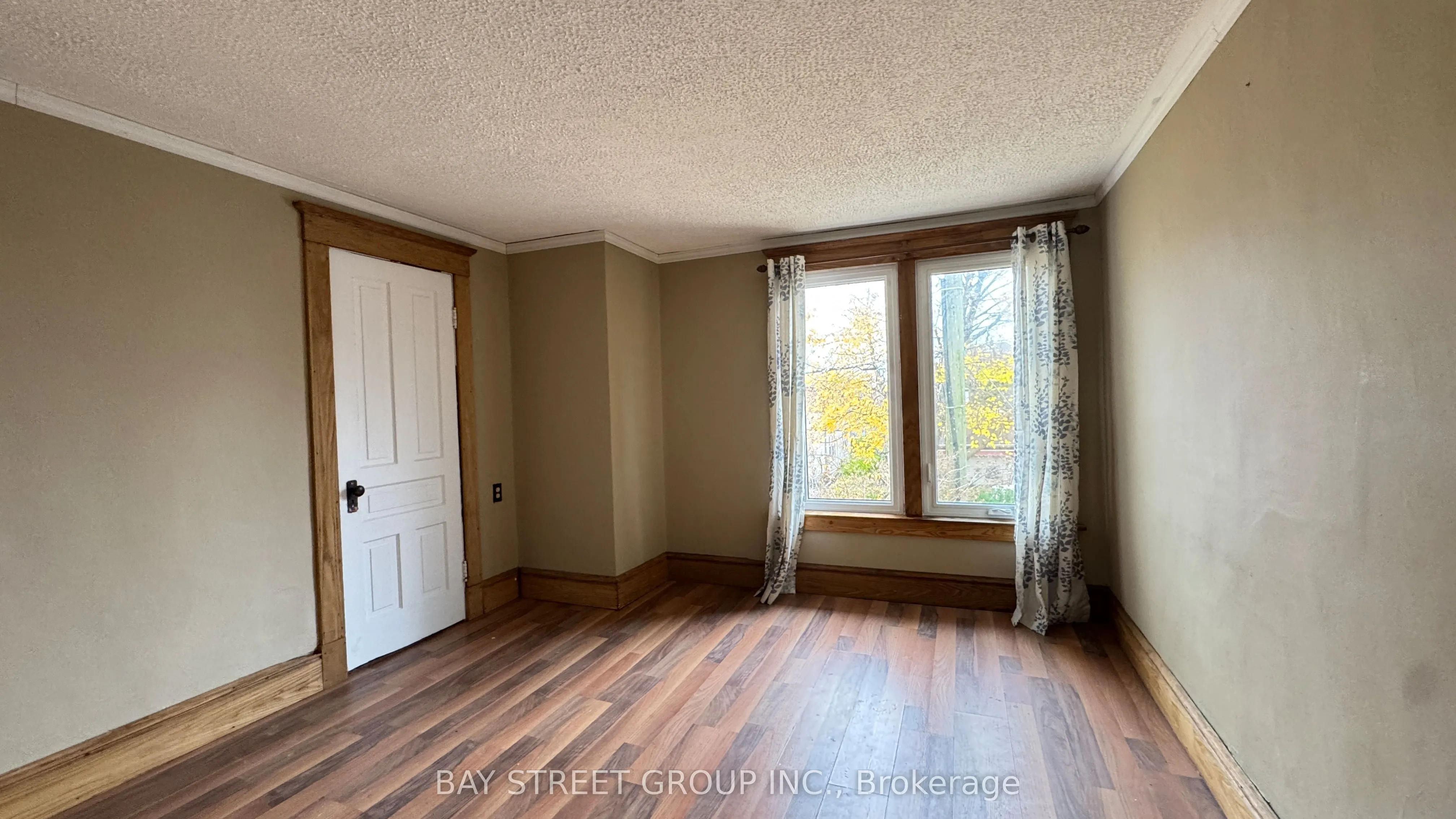 5114 Mcrae Street #Upper