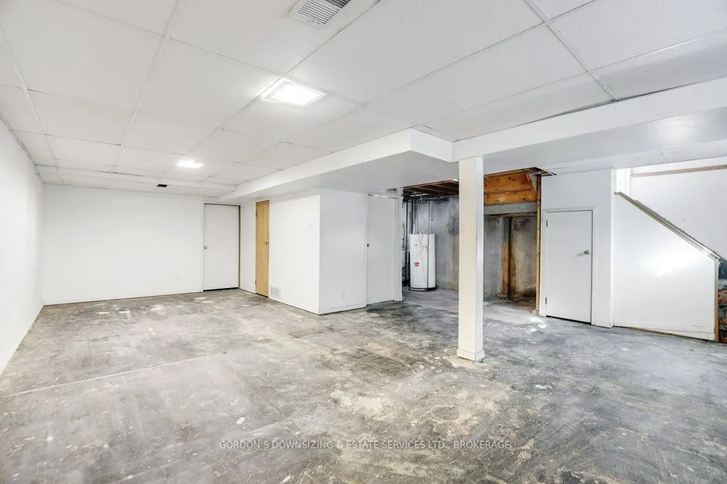 7 Attwood Crescent