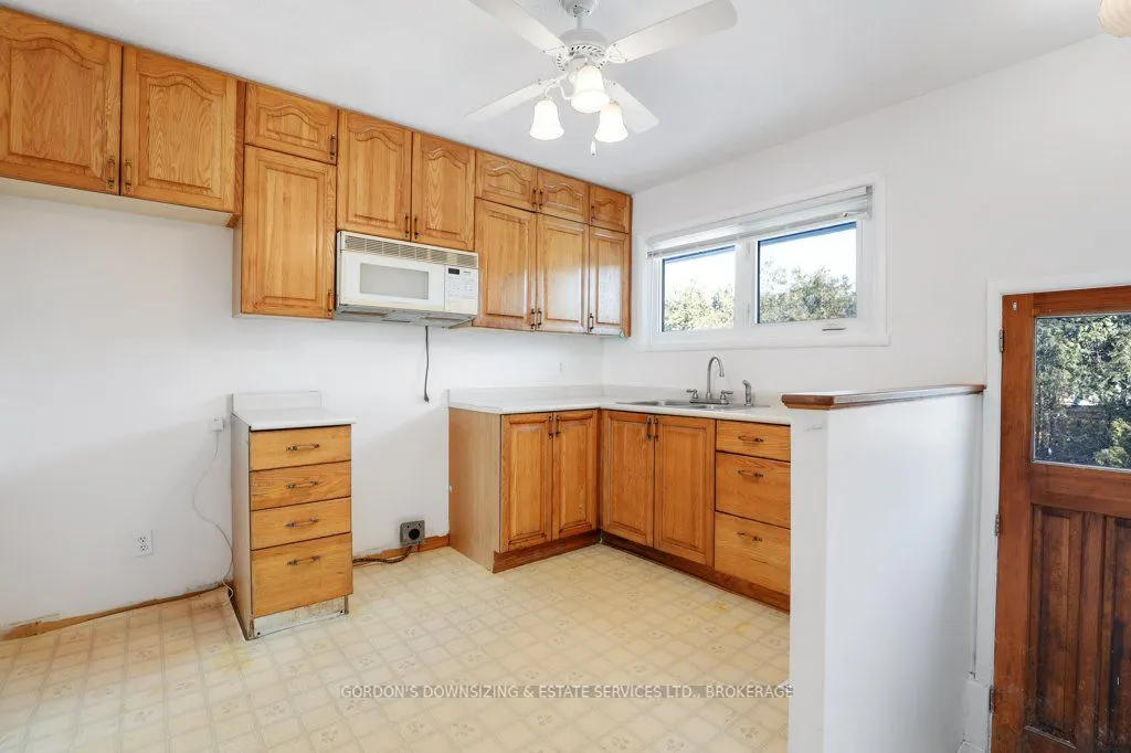 7 Attwood Crescent