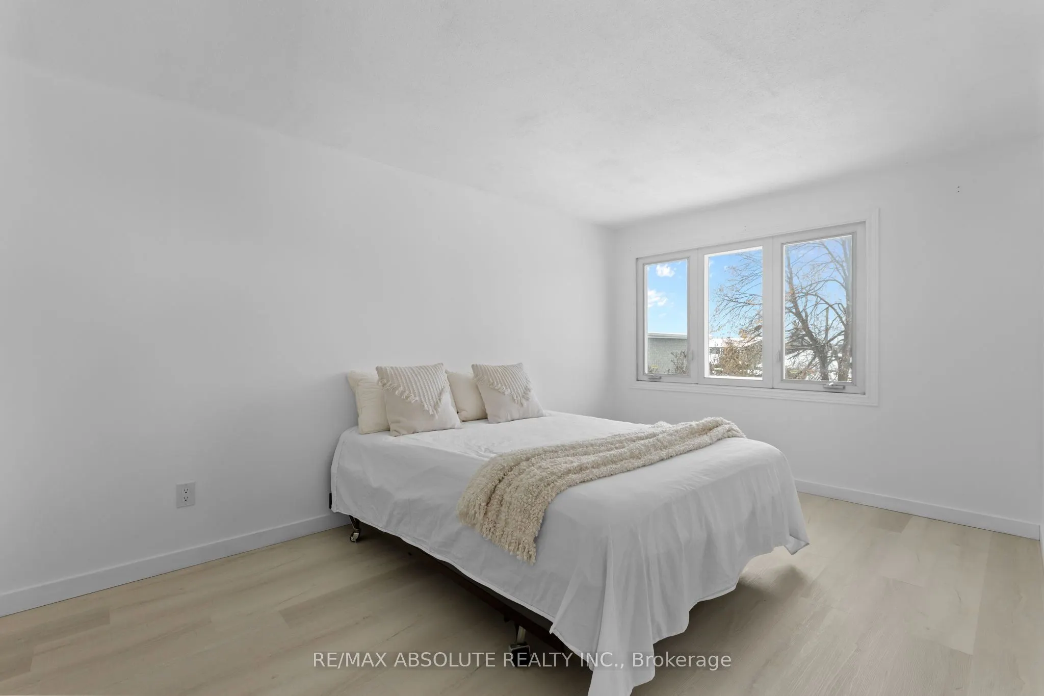 1444 Normandy Crescent