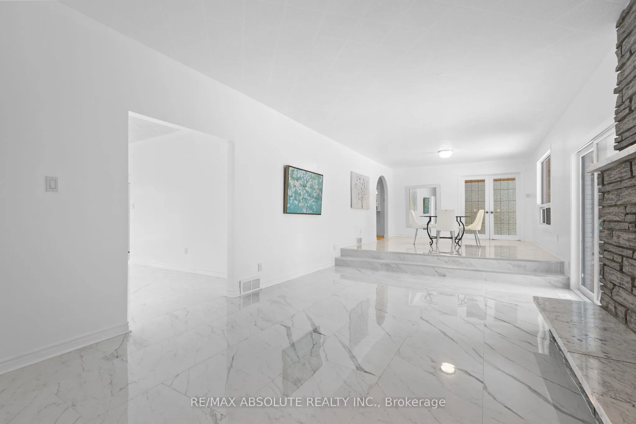 1444 Normandy Crescent