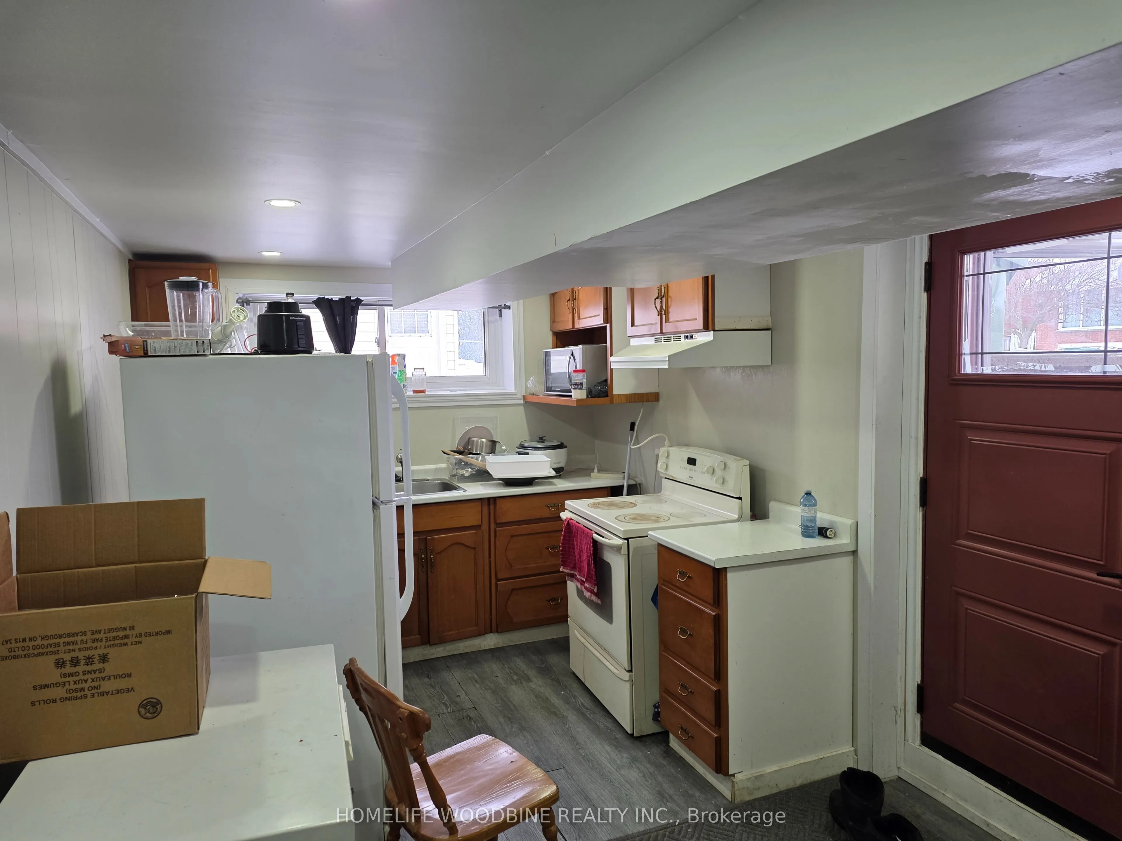 2 Rideau Crescent