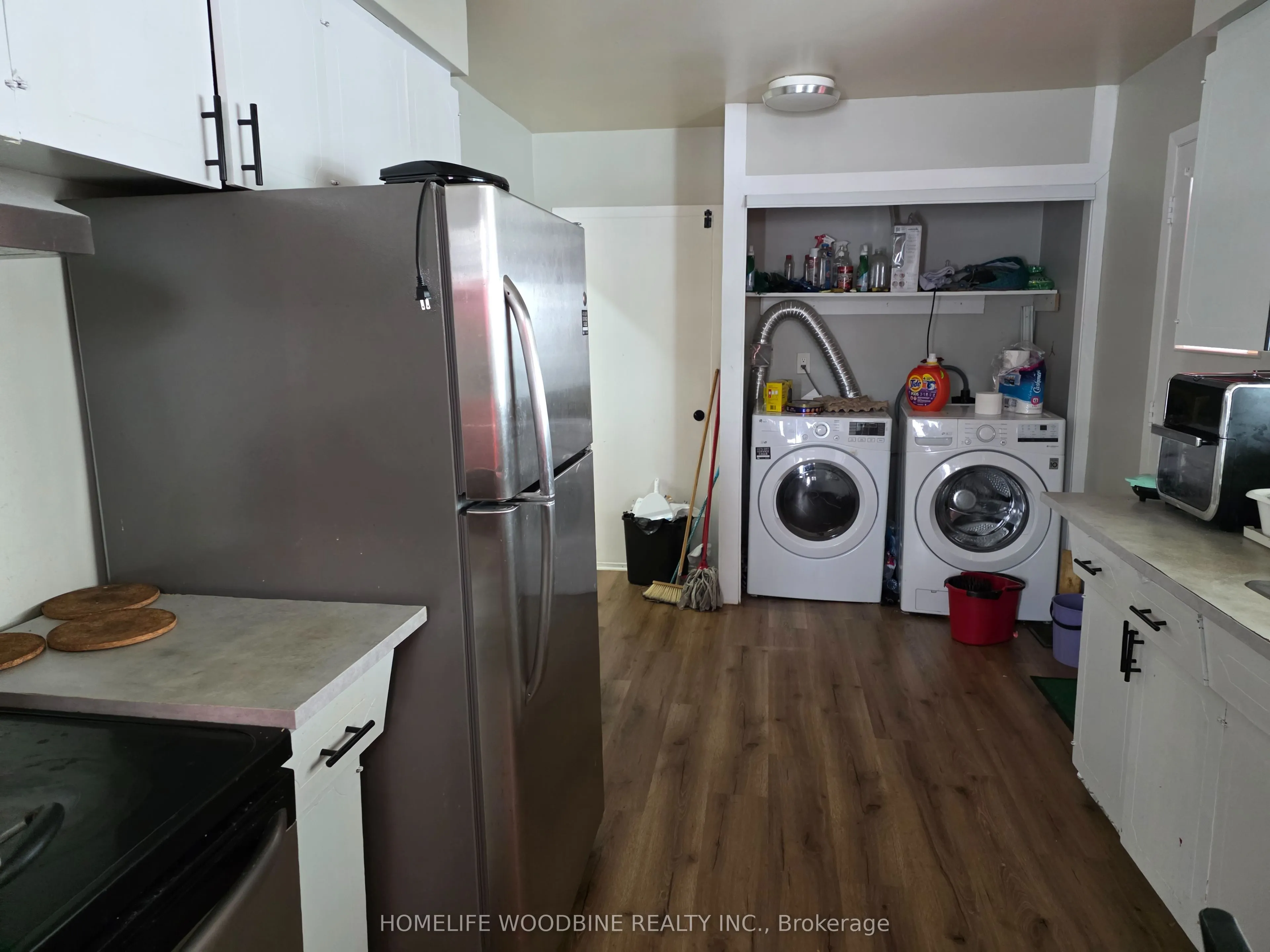 2 Rideau Crescent