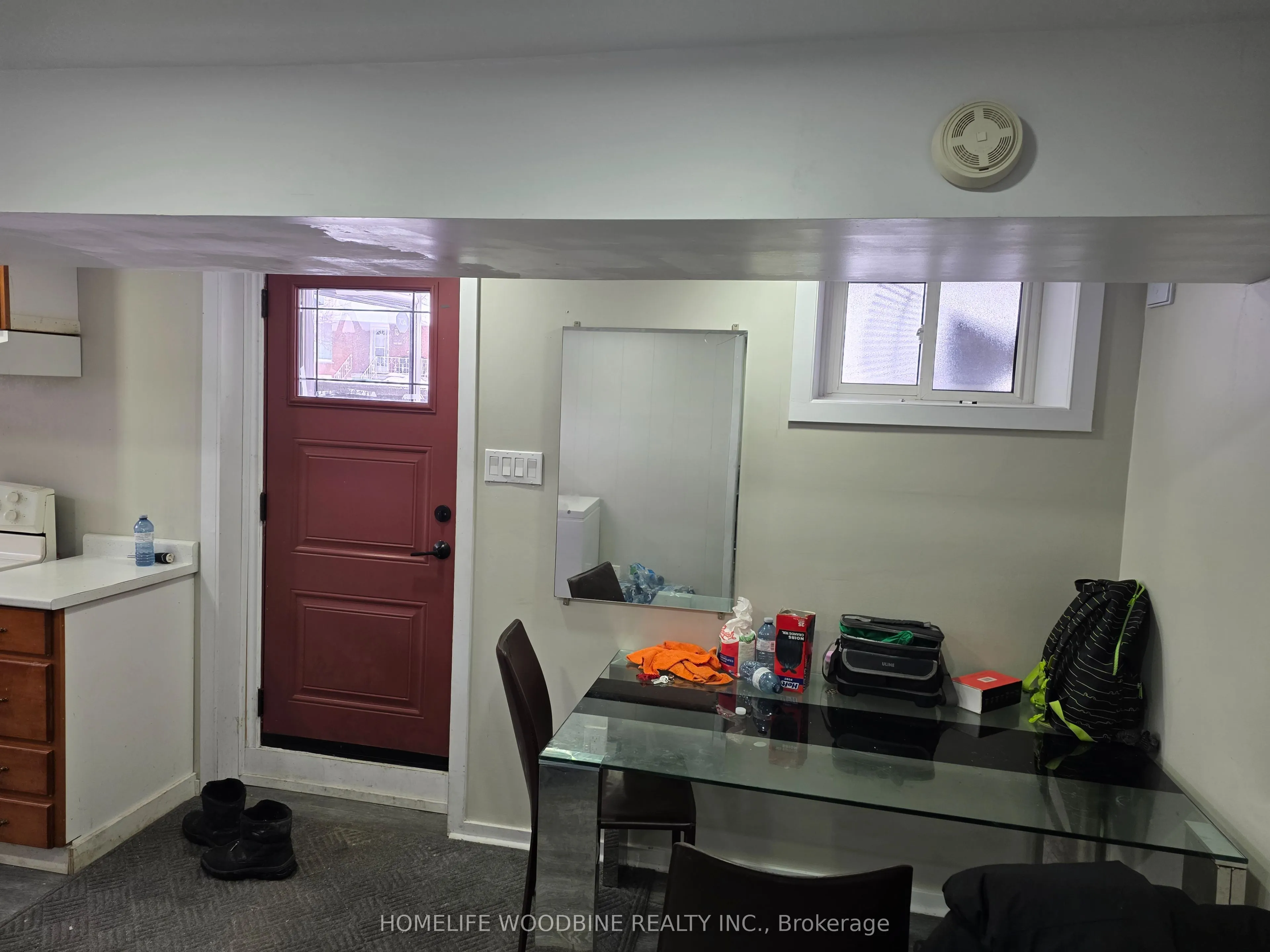 2 Rideau Crescent