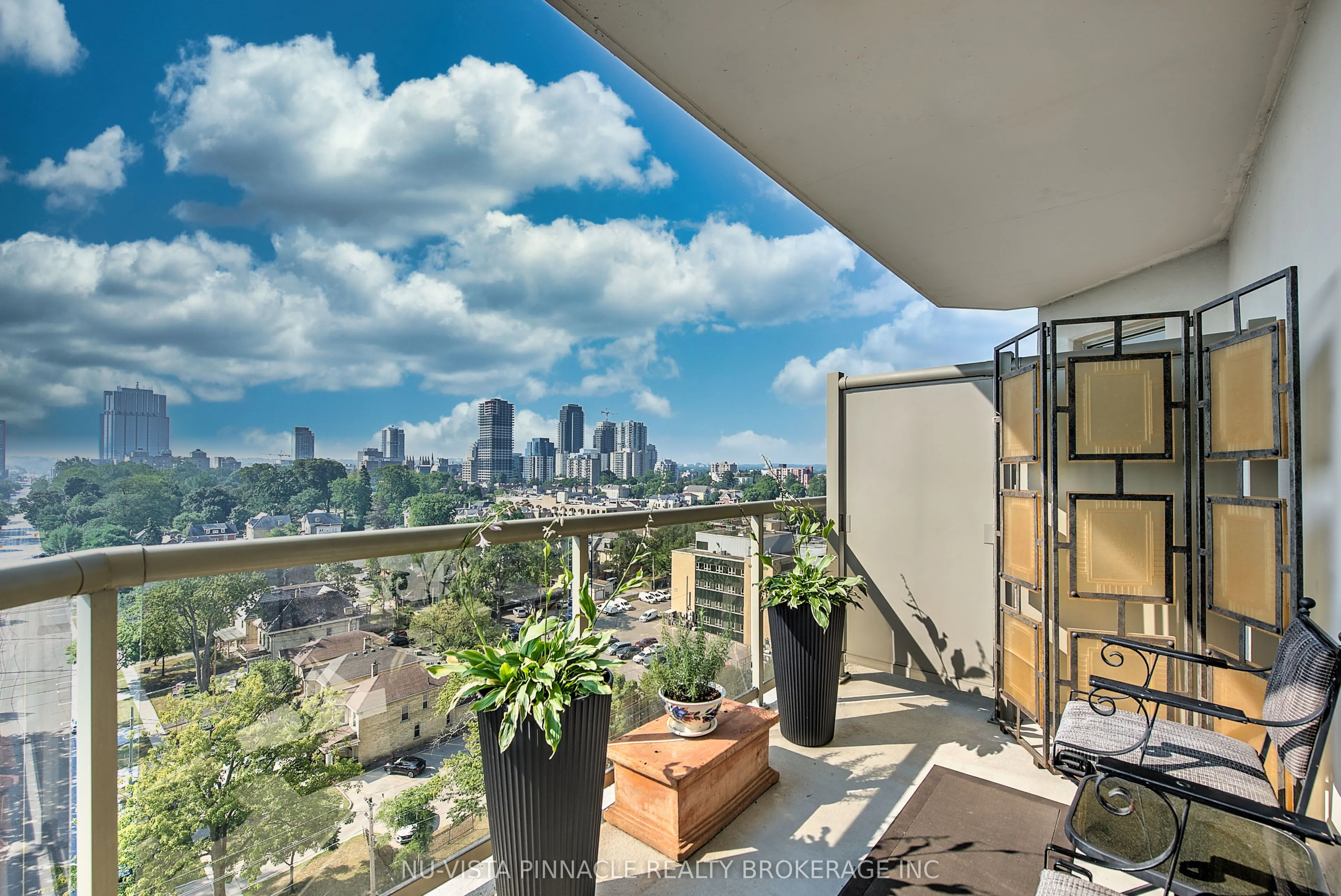 250 Pall Mall Street #1203