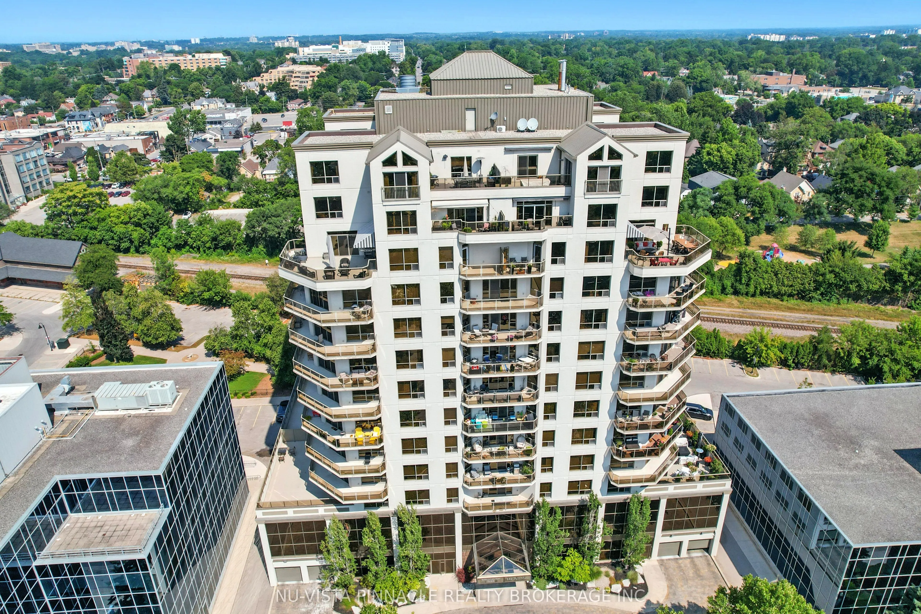 250 Pall Mall Street #1203