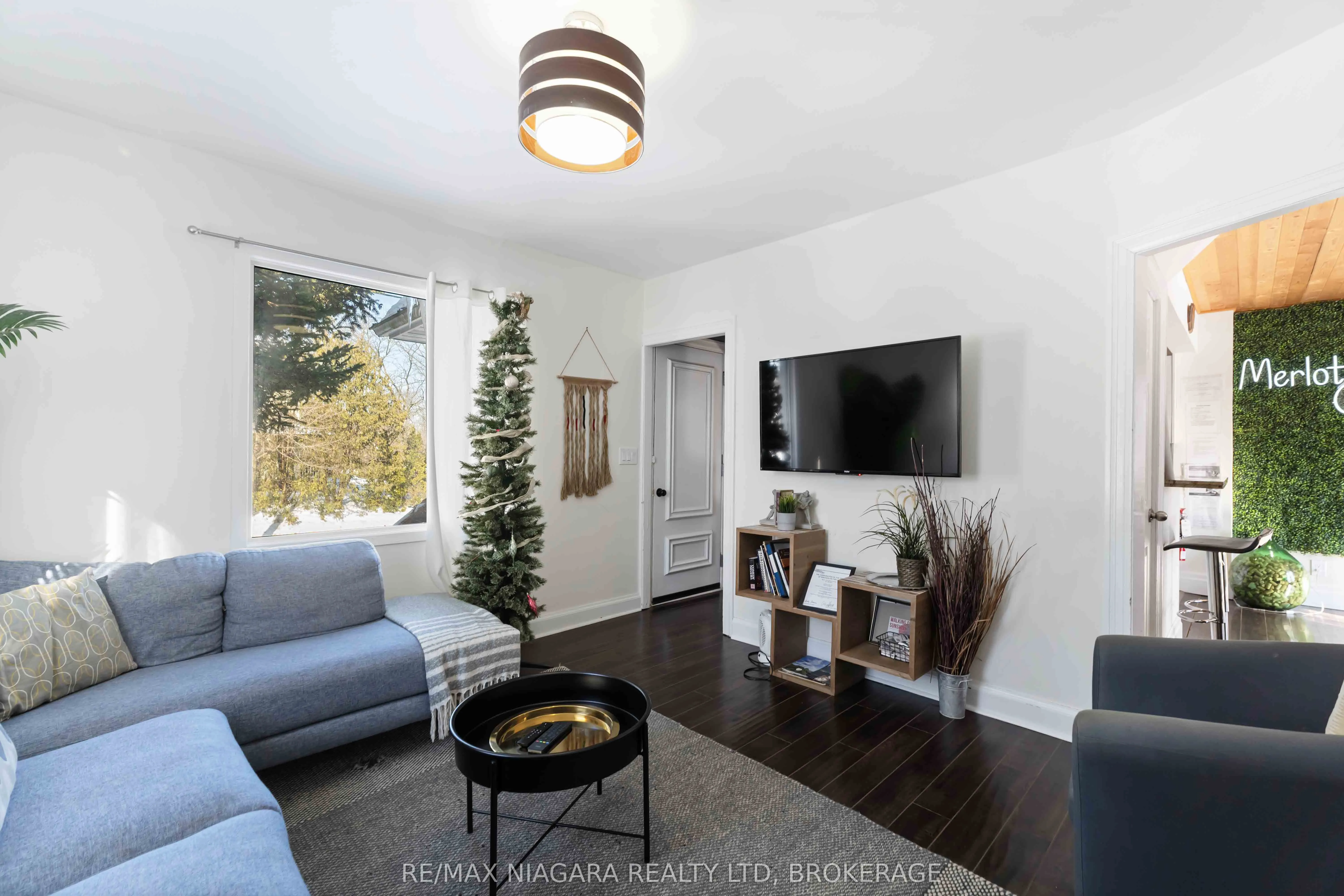 1459 Niagara Stone Road