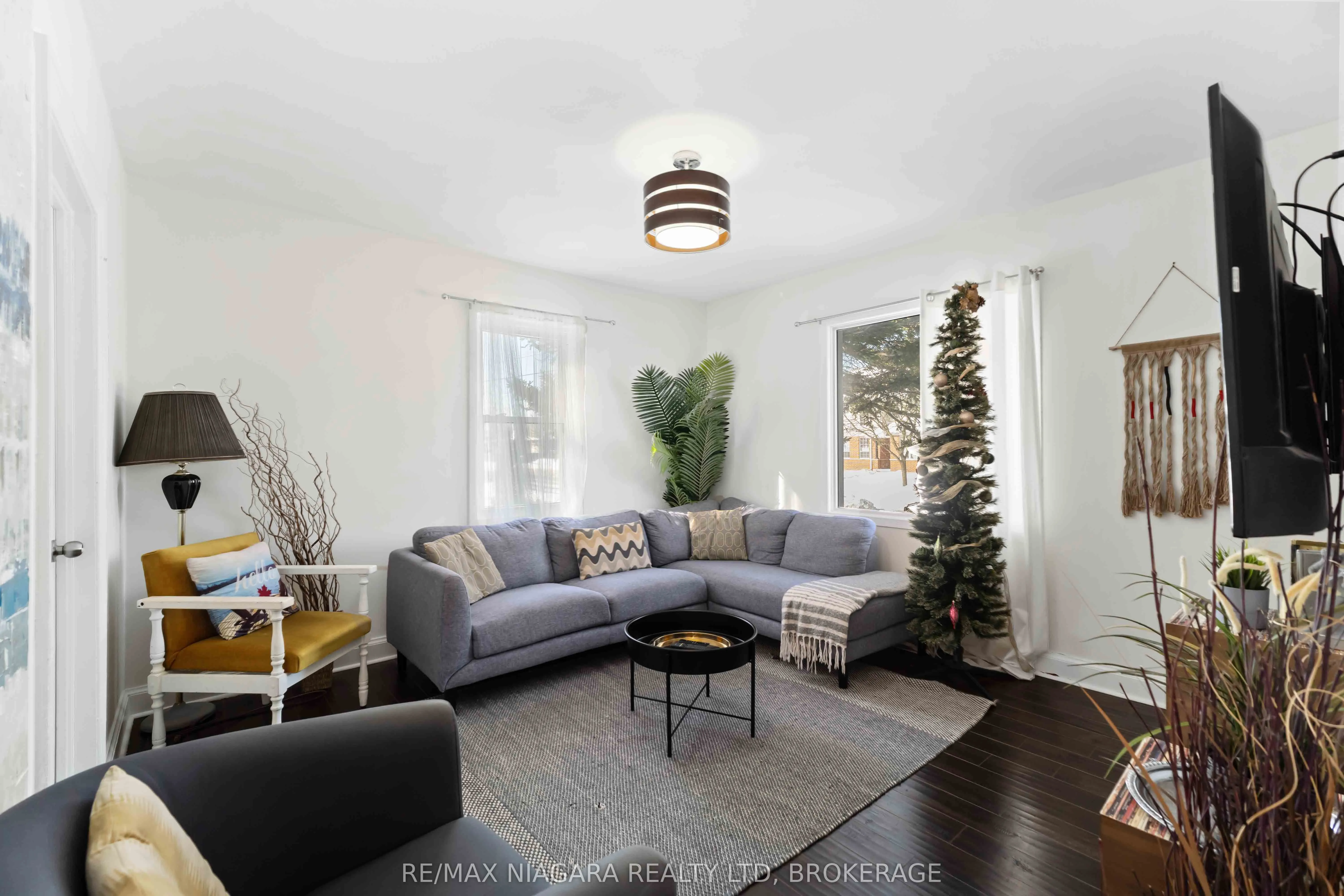 1459 Niagara Stone Road