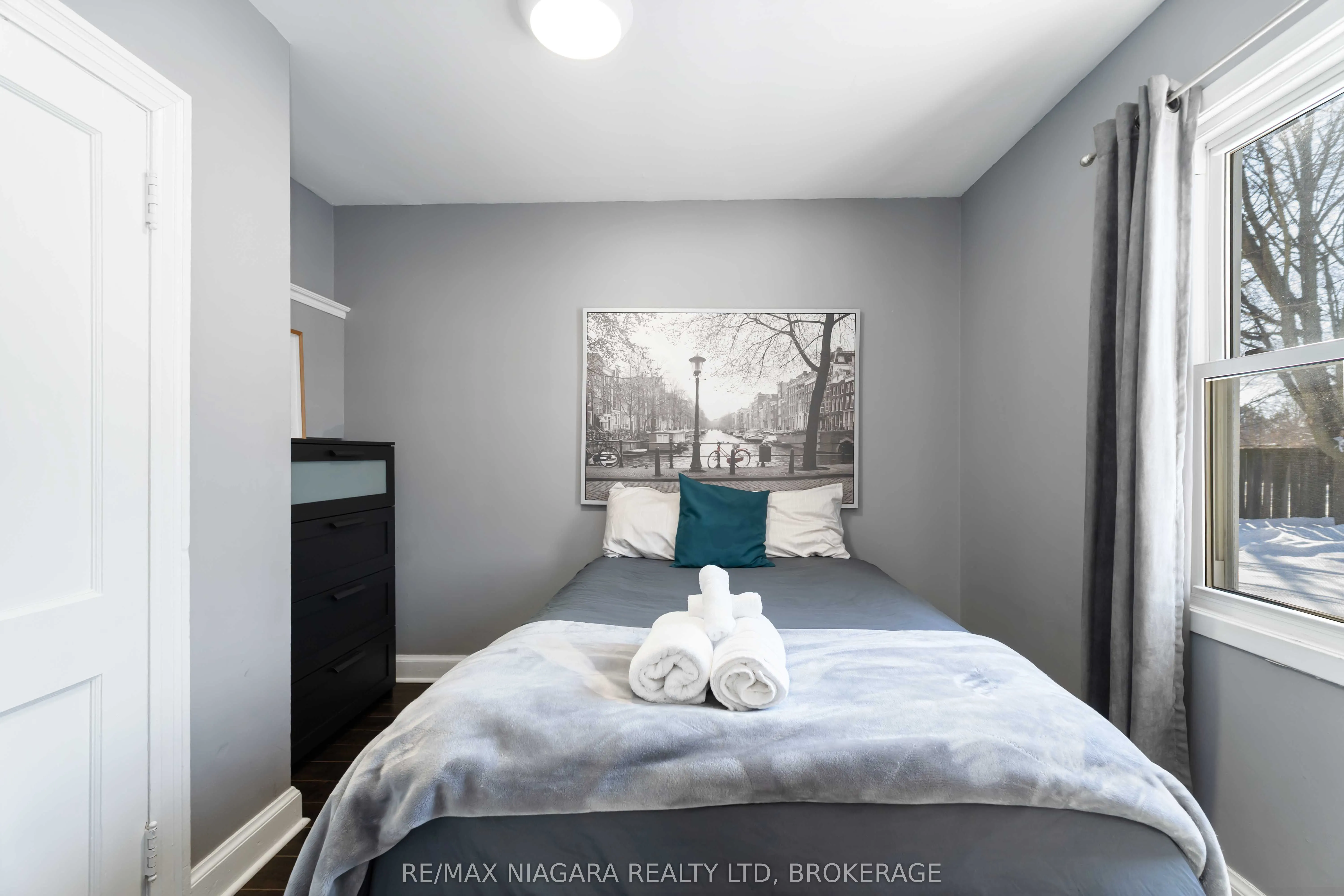 1459 Niagara Stone Road