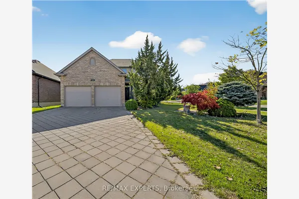 936 Talisman Crescent