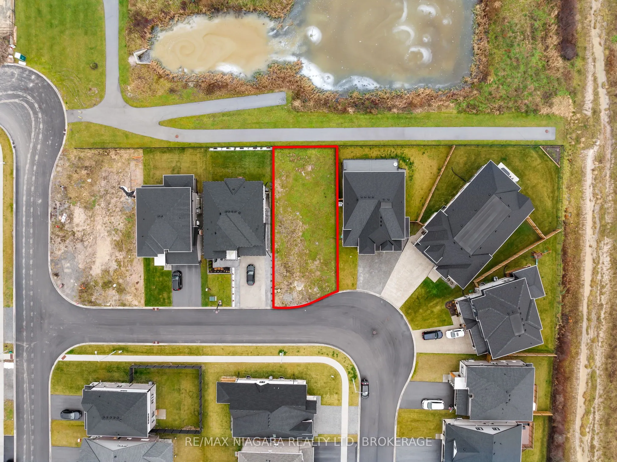 7521 Sherrilee Crescent