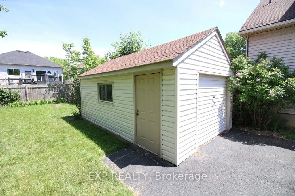 106 Haig Street