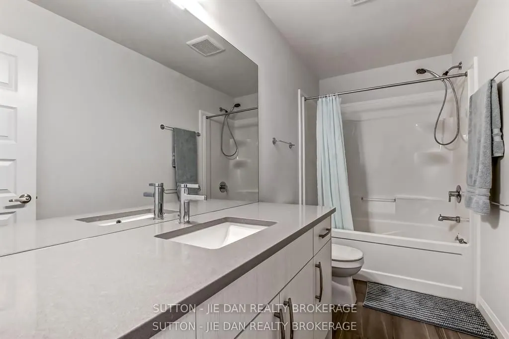 819 KLEINBURG Drive #2