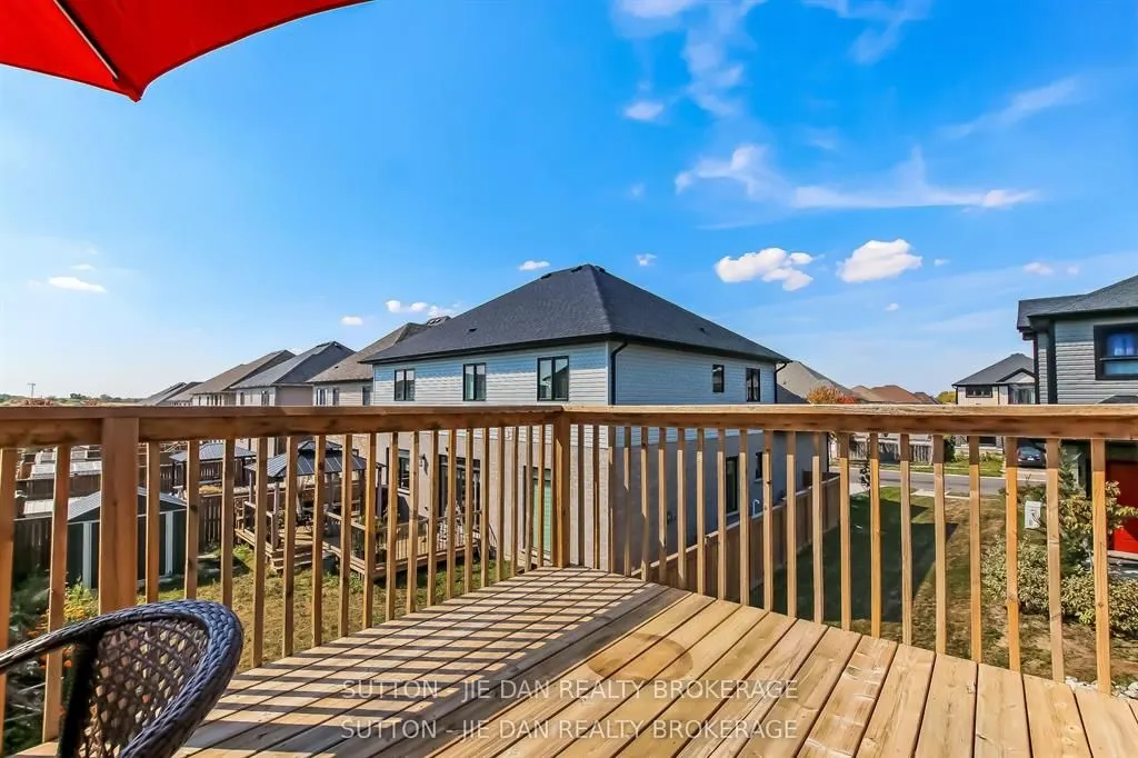 819 KLEINBURG Drive #2