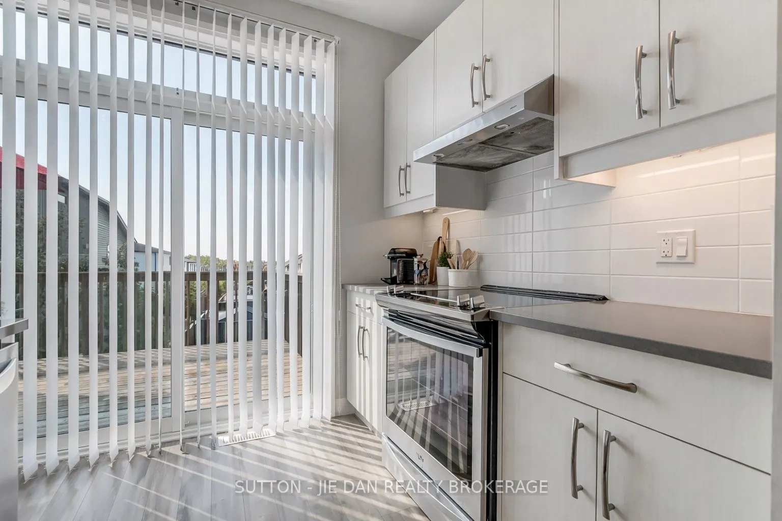 819 KLEINBURG Drive #2